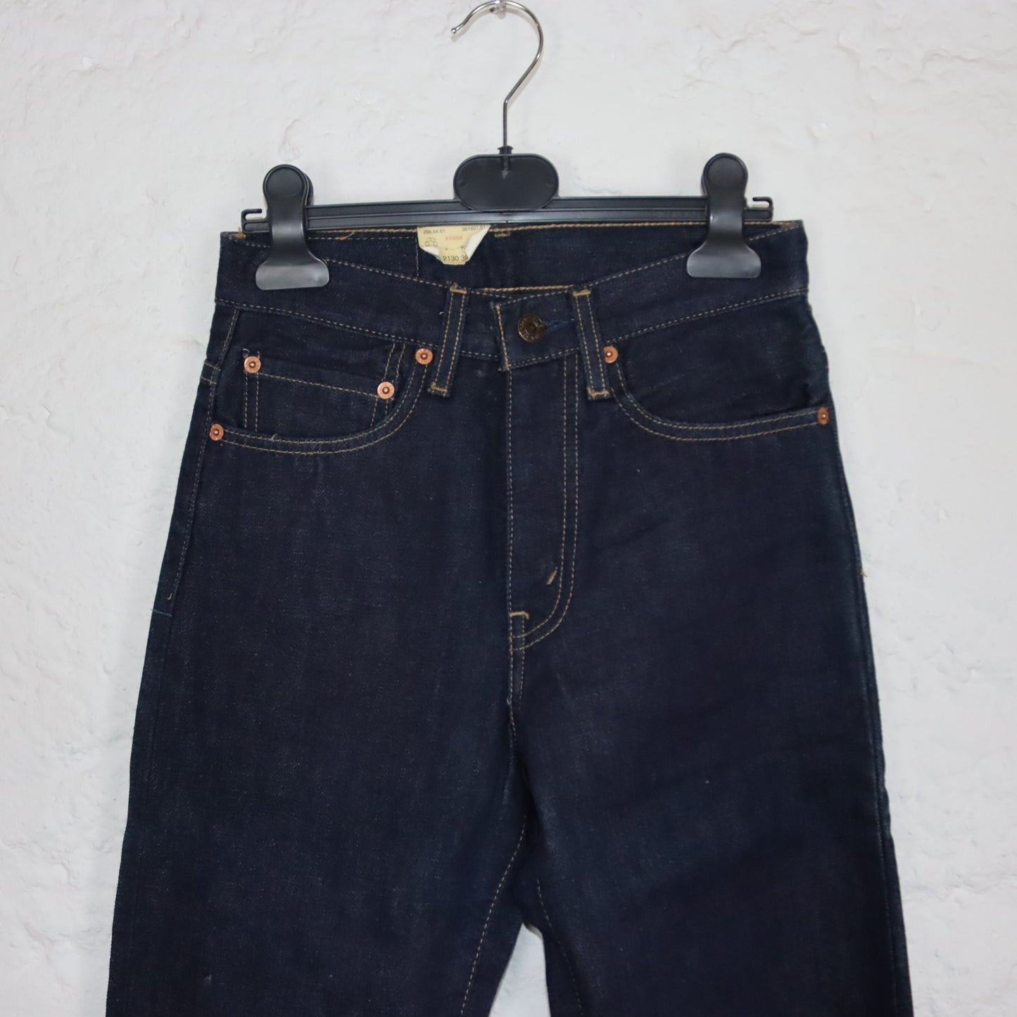 Vintage 90s 00s LEVIS 501 dark blue jeans straight leg deadstock UNWORN with tag W26 L32