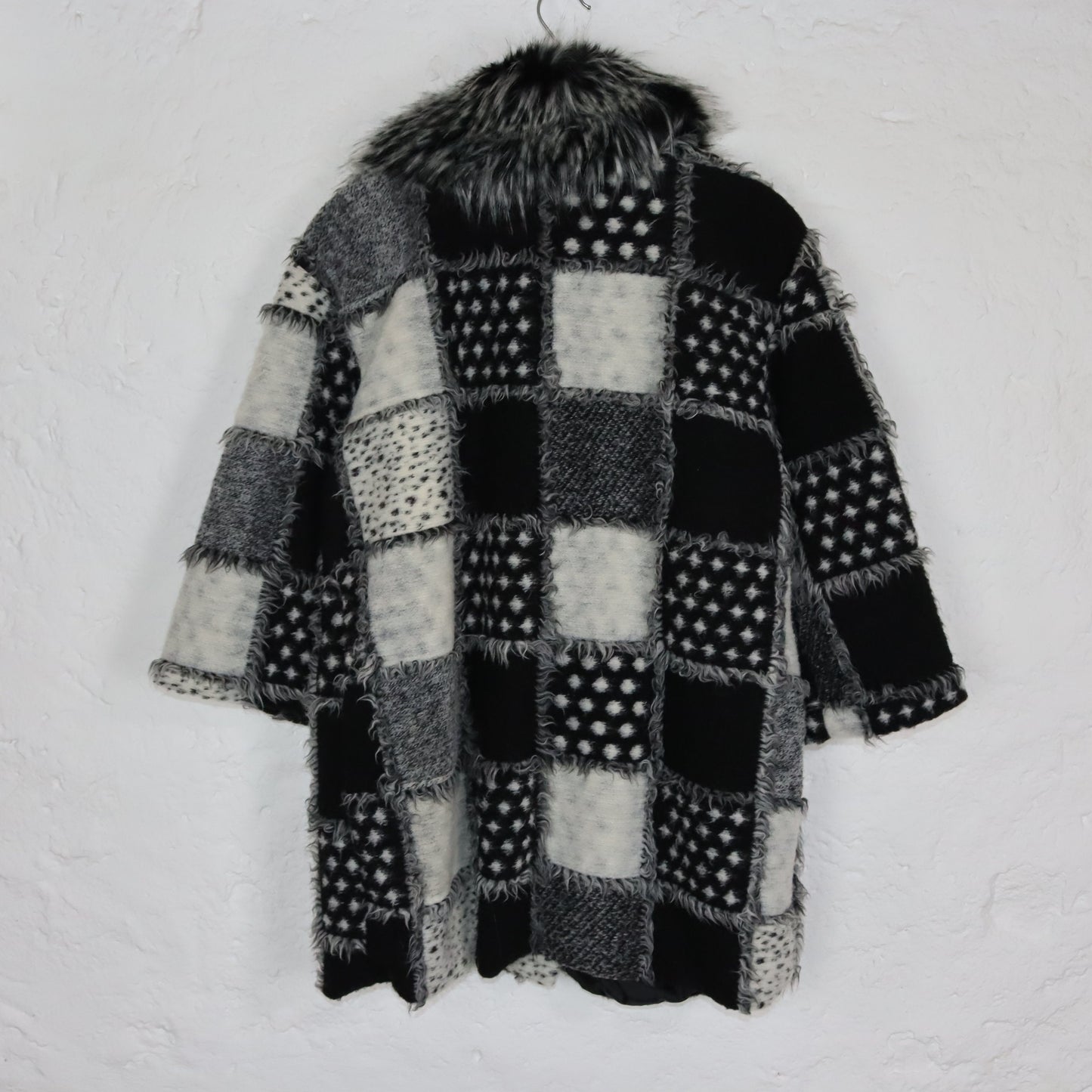 Vintage 80s 90s wool coat with faux fur collar, thin wool, Made in Italy M