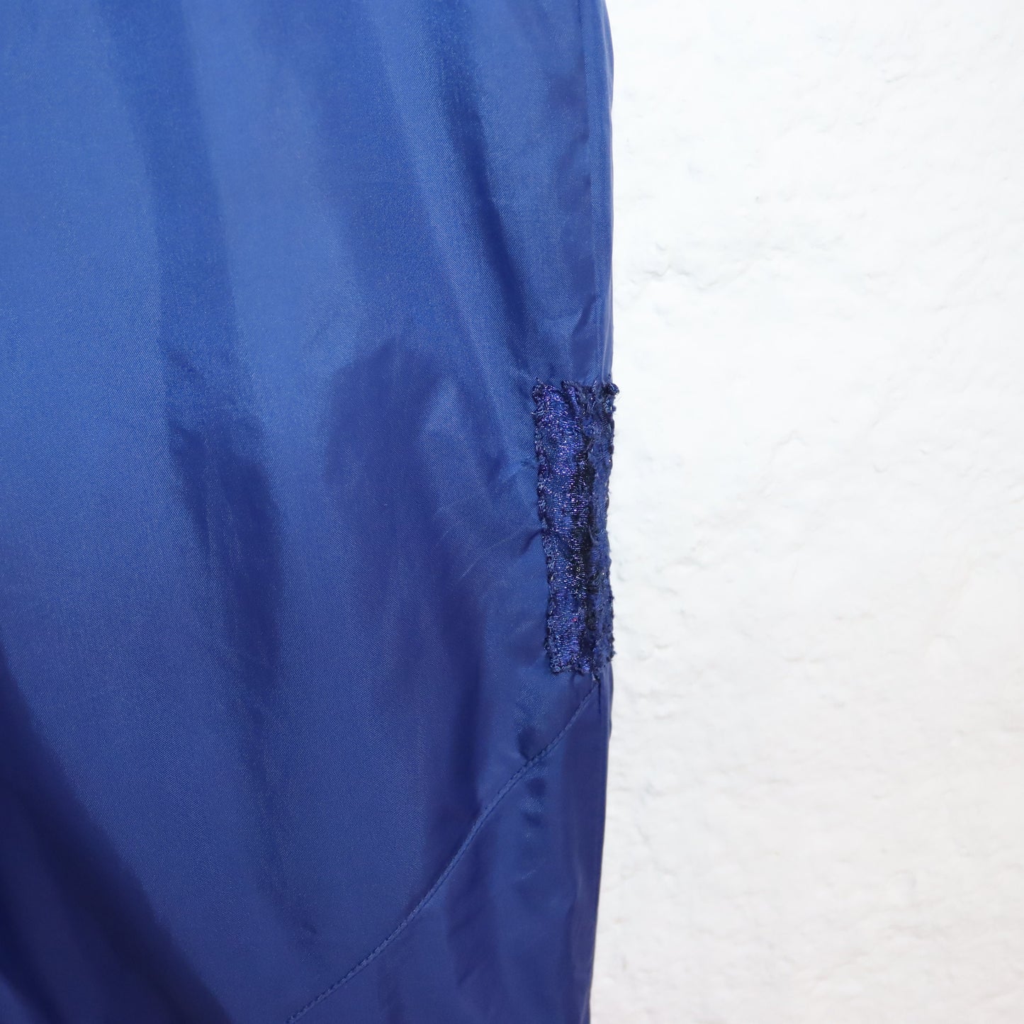 Vintage 90s 00s NIKE tracksuit bottoms dark blue red M