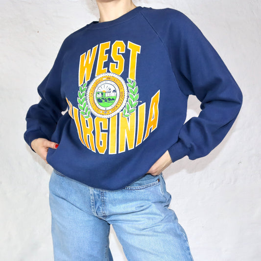 Vintage 80er 90er MILLER Sweatshirt Pullover West Virginia Print dunkelblau L