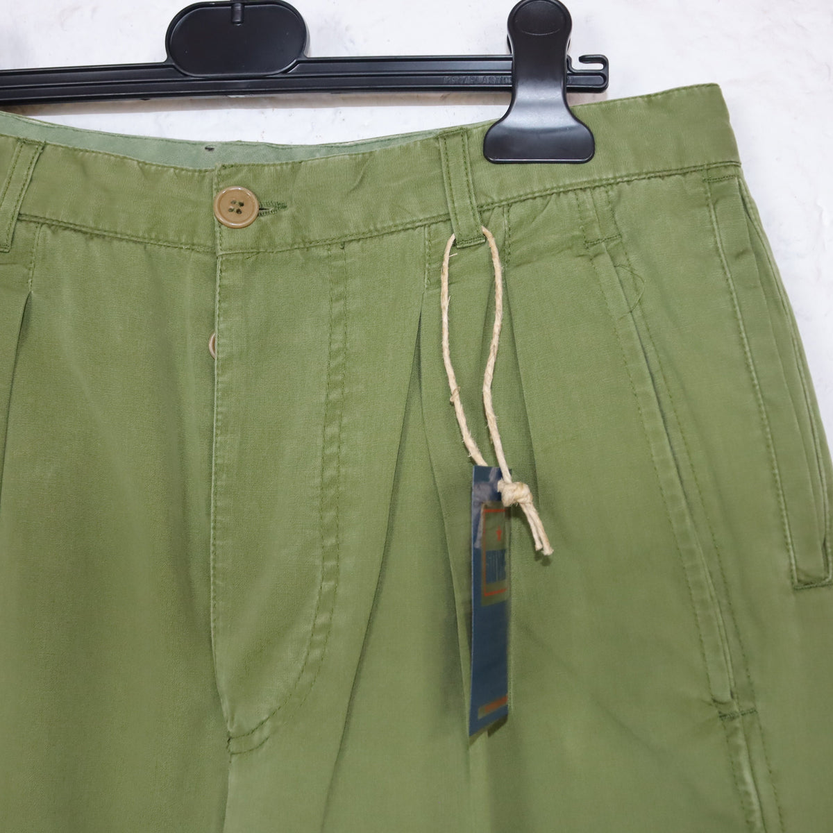 Vintage 80er 90er SOVIET Bundfaltenhose Baggy weites Bein khaki Deadstock W34