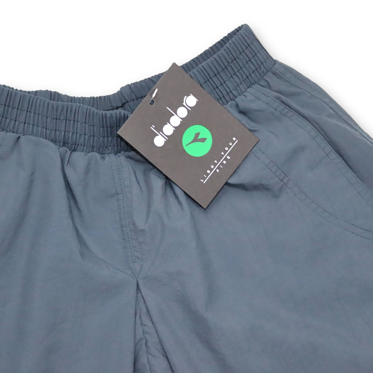 Vintage 80er 90er DIADORA Shorts Hosenrock dunkelgrau Deadstock 36