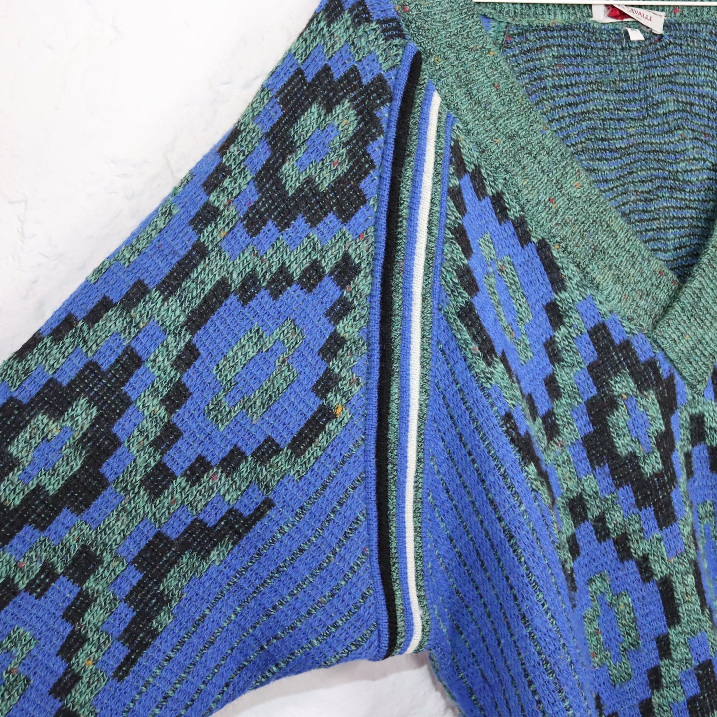 Vintage 80er 90er CENTOCAVALLI Pullover Wolle V-Ausschnitt grün blau gemustert M