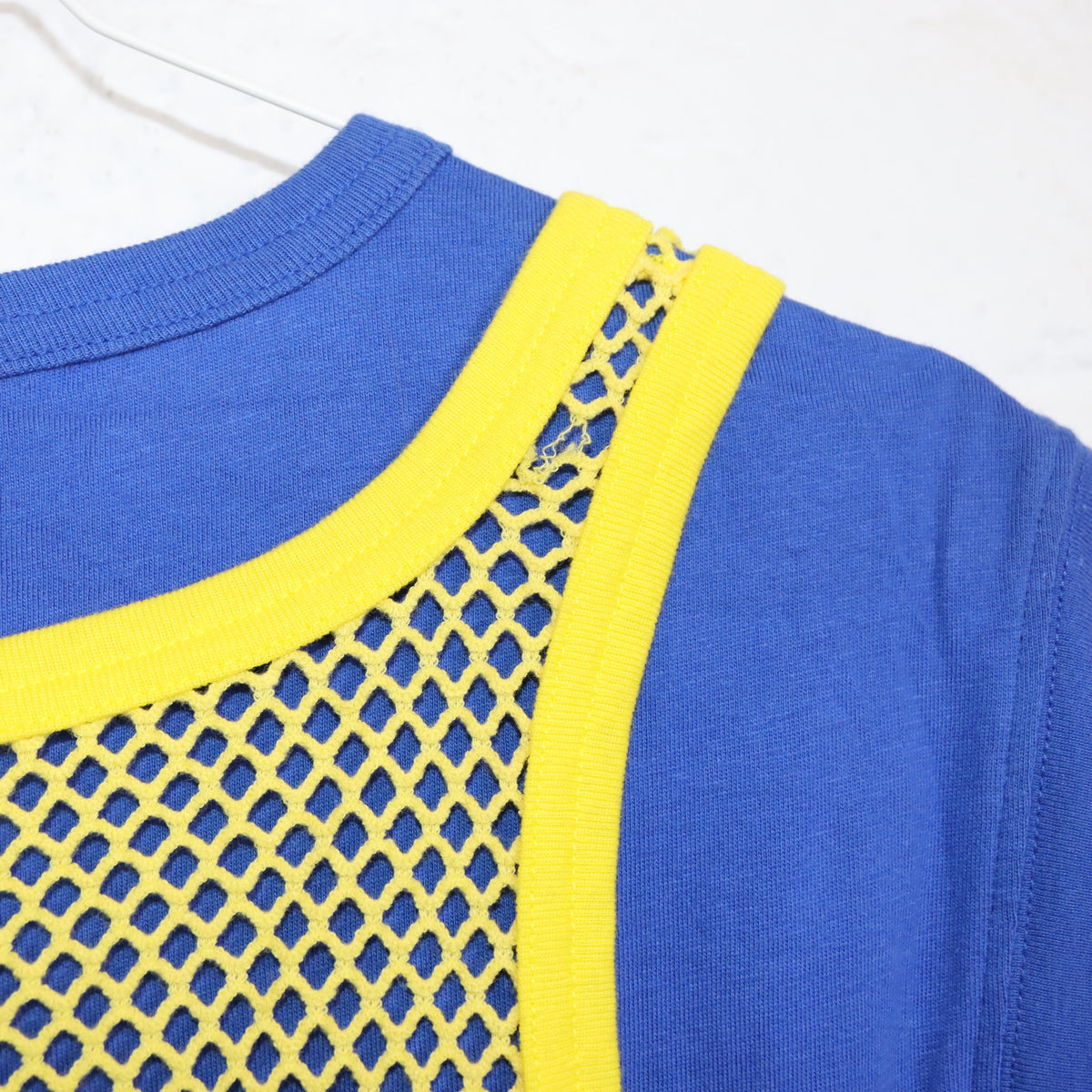Vintage 90er 00er Y2k ENERGIE Top Shirt ärmellos Netztop blau gelb Patches Deadstock XL