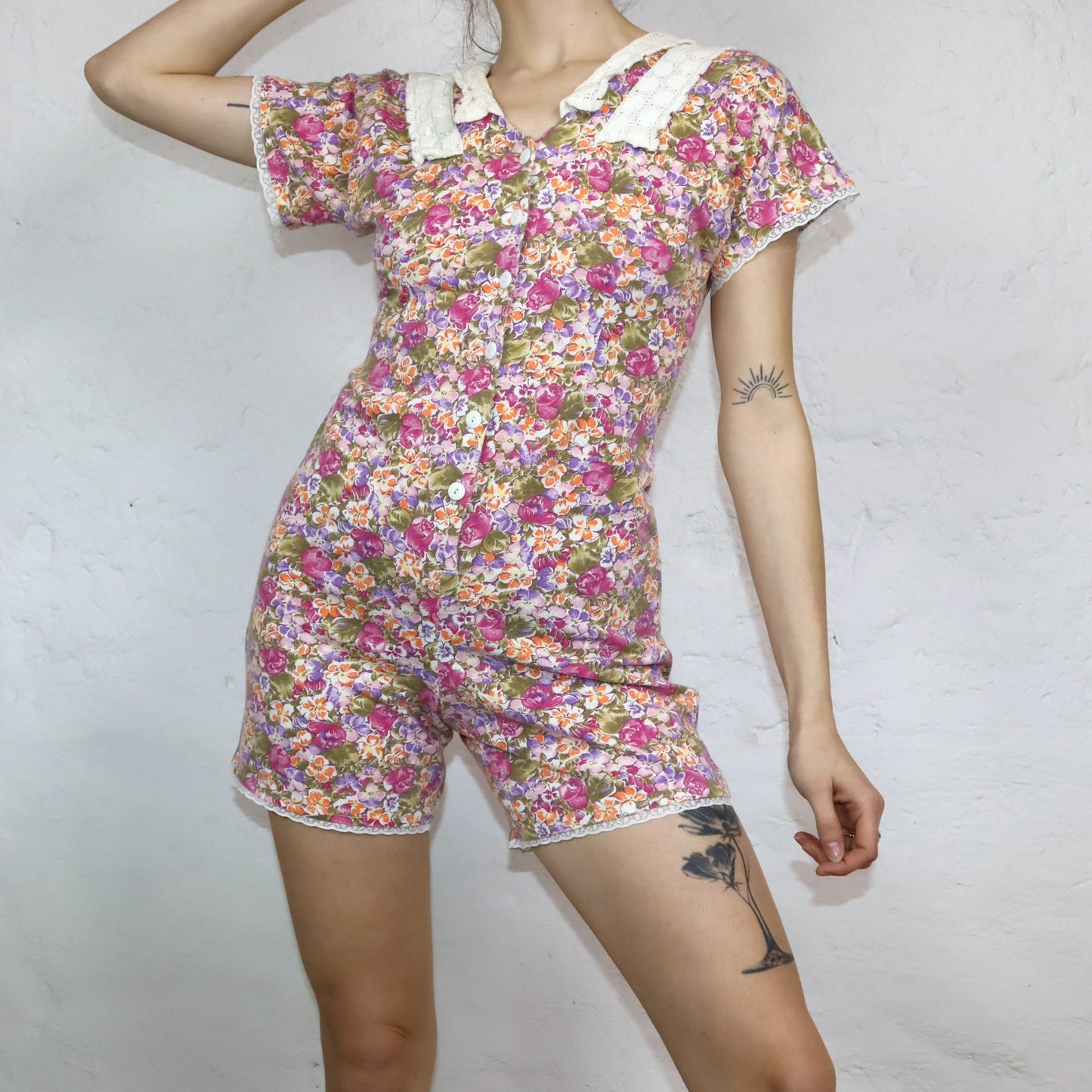 Vintage 80s 90s FORENZA one-piece jumpsuit short sleeve floral pattern crocheted collar lace S/M