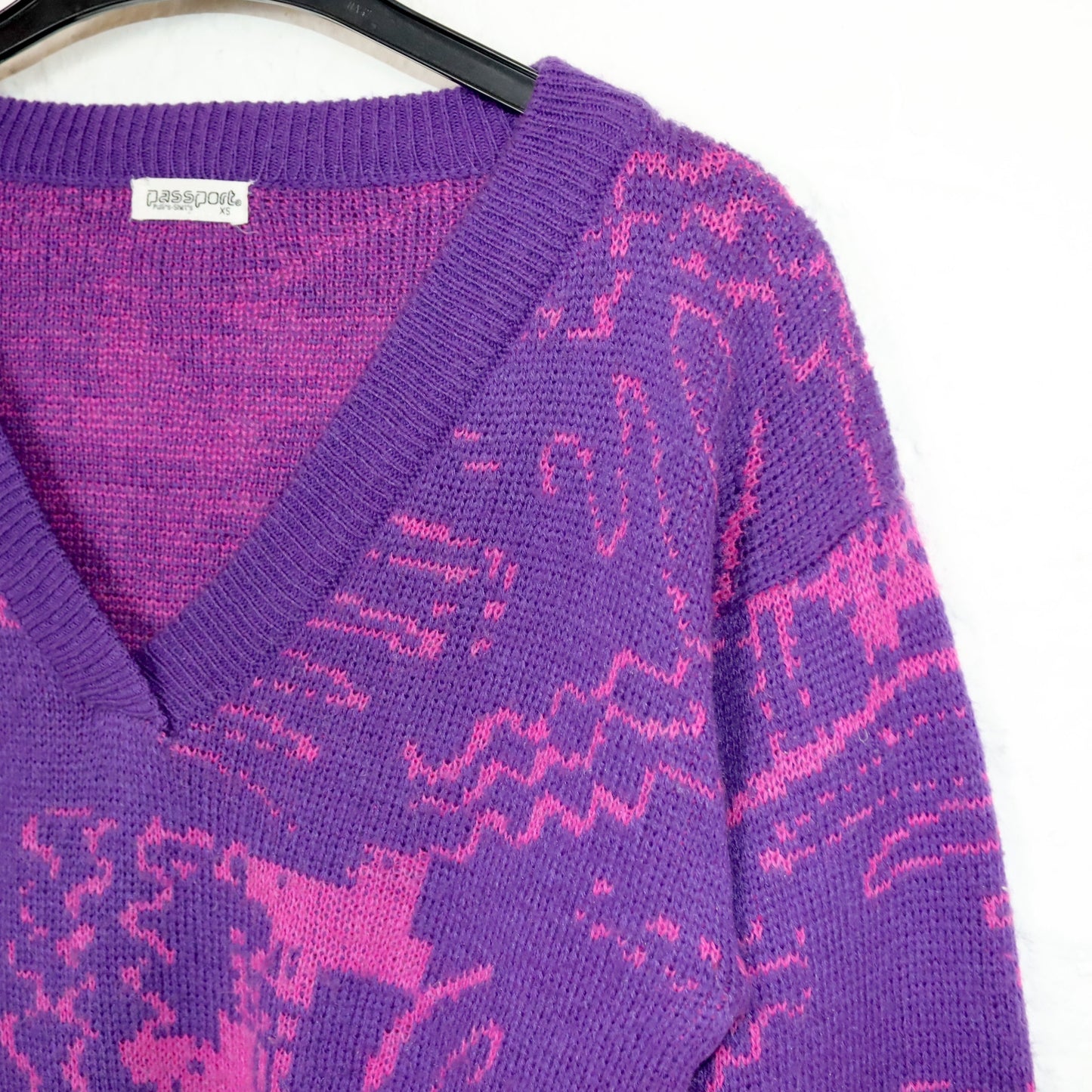 Vintage 80s 90s PASSPORT sweater V-neck crazy pattern purple XS
