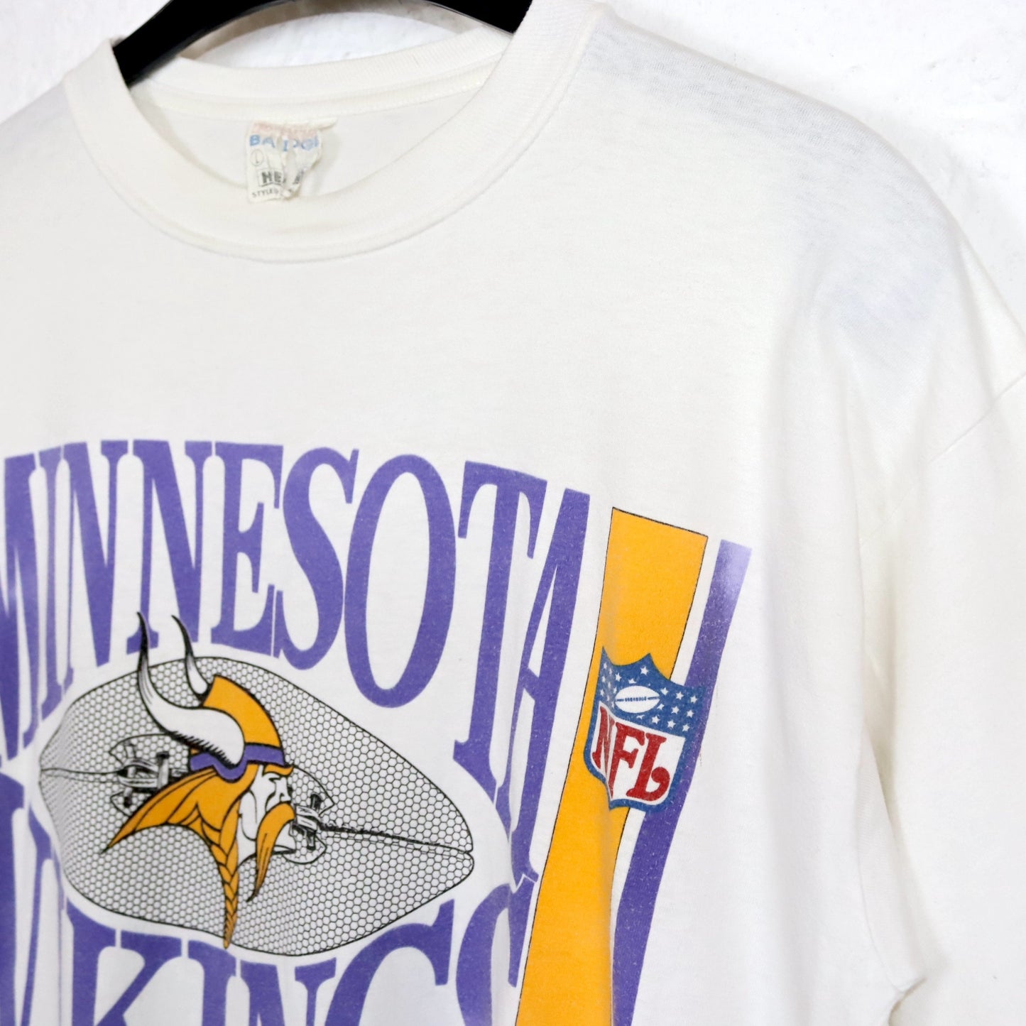 Vintage 80s 90s BADGE NFL Minnesota Vikings 1991 T-Shirt short sleeve white print L