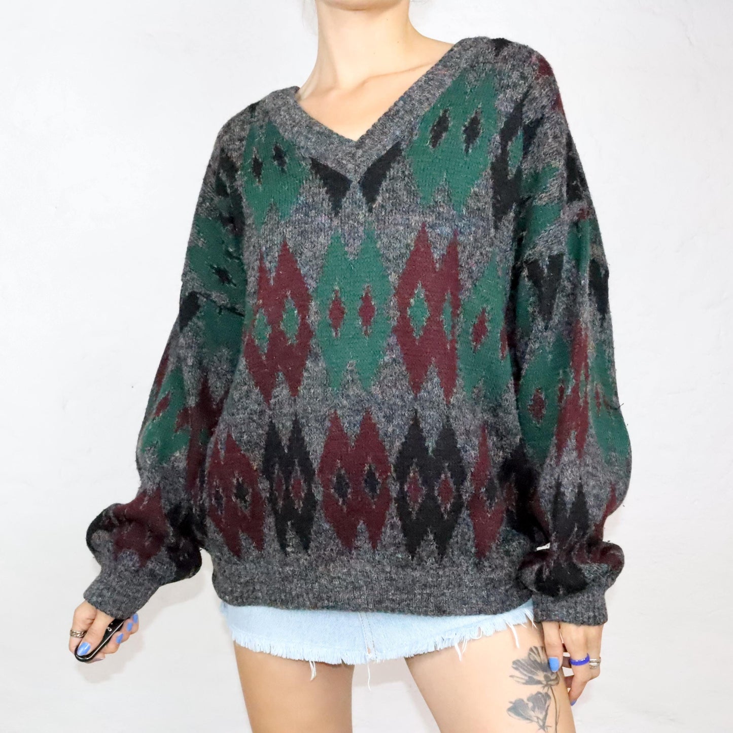 Vintage 80s 90s wool sweater knitted sweater wool pattern V-neck XL