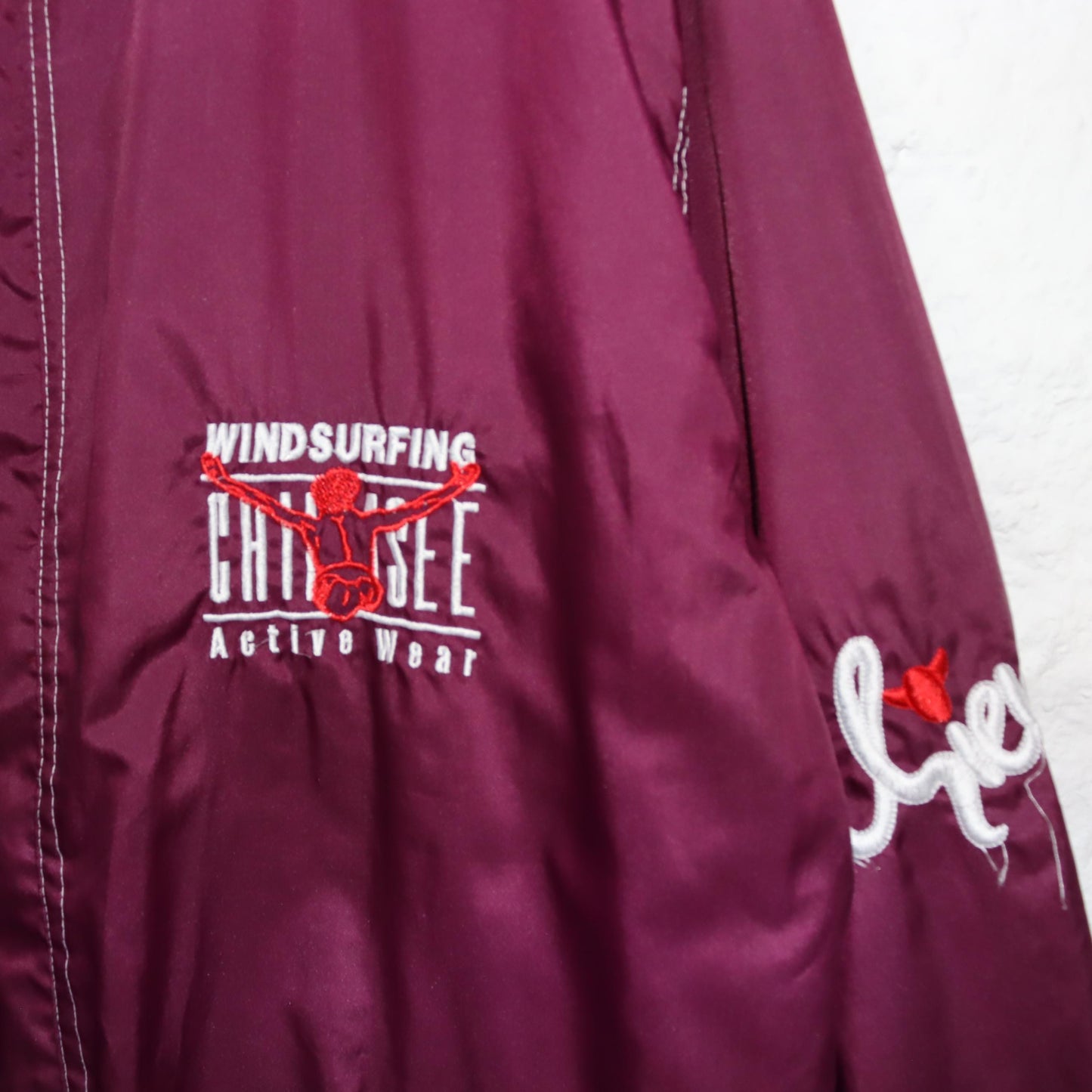 Vintage 80er 90er CHIEMSEE Windbreaker Regenjacke Jacke doppellagig Stickerei dunkelila XL