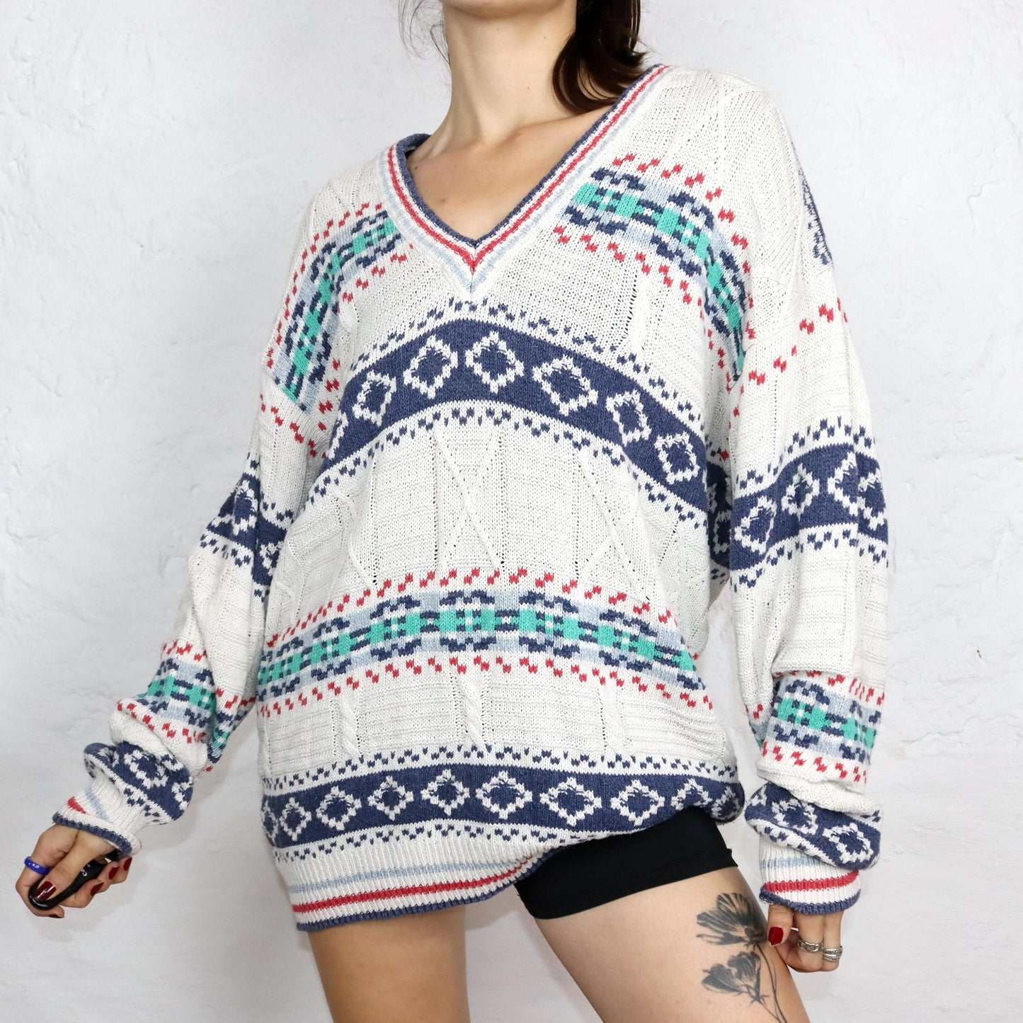 Vintage 80s 90s SEVERS knitted sweater V-neck patterned white colorful 52 L