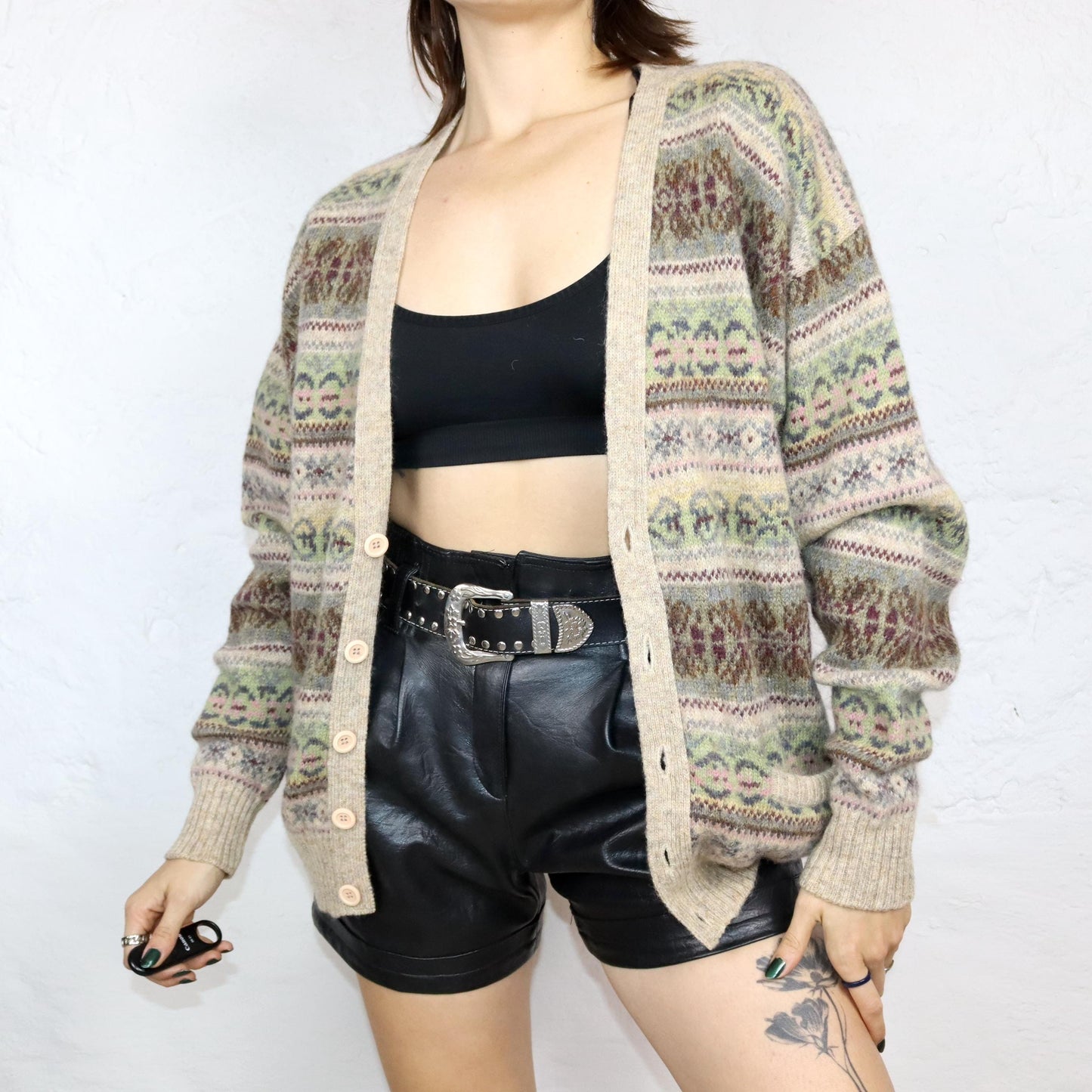 Vintage 80s 90s wool cardigan, patterned beige, colorful, pastel, L