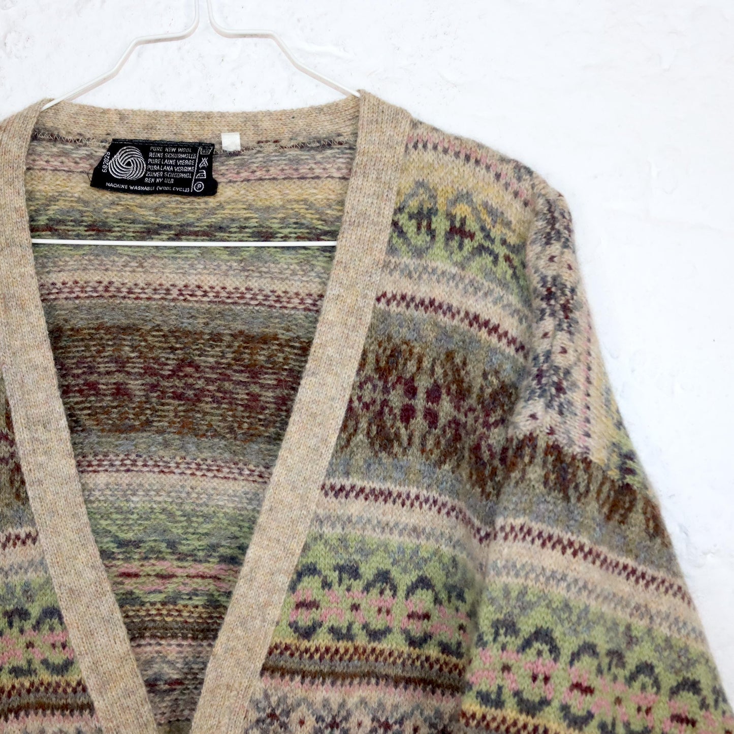 Vintage 80s 90s wool cardigan, patterned beige, colorful, pastel, L