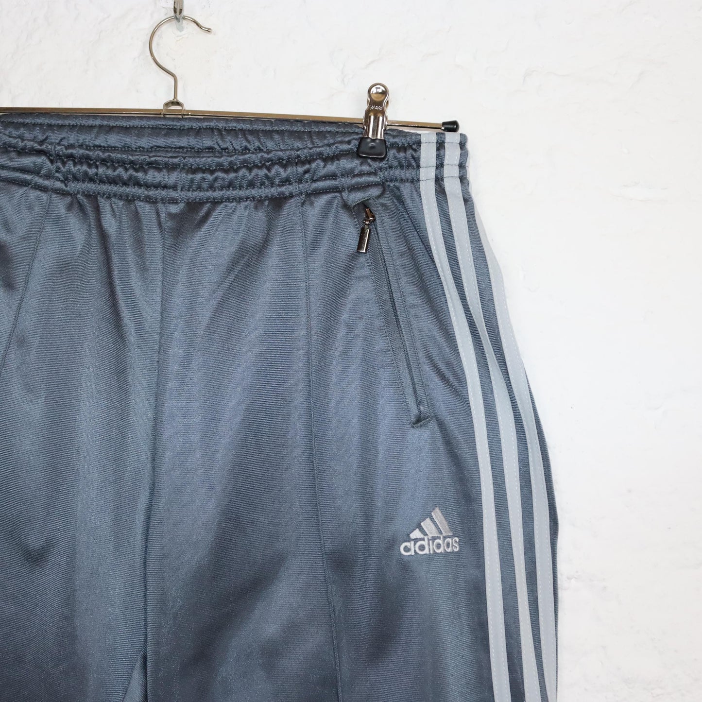 Vintage 80s 90s ADIDAS jogging pants training pants baggy dark grey shiny M D5