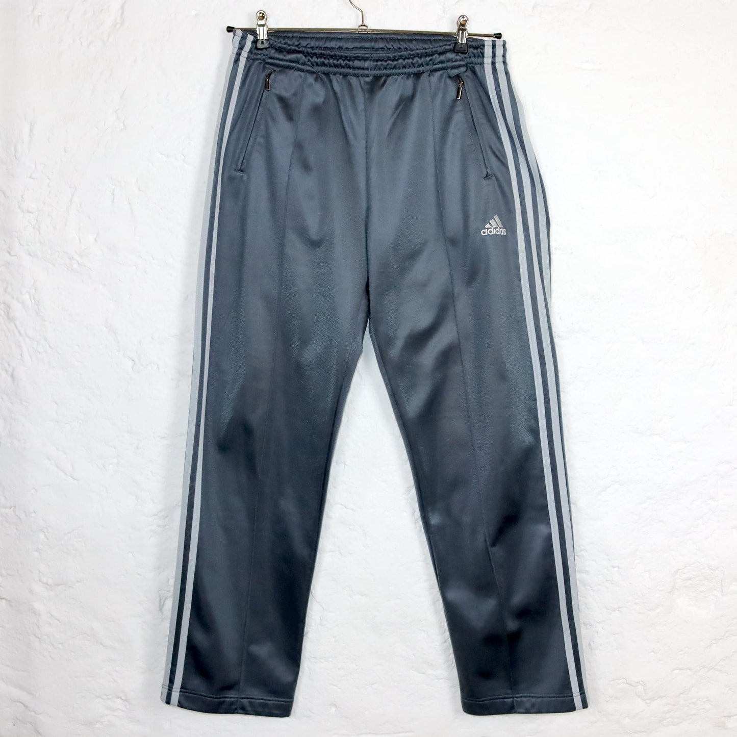 Vintage 80s 90s ADIDAS jogging pants training pants baggy dark grey shiny M D5