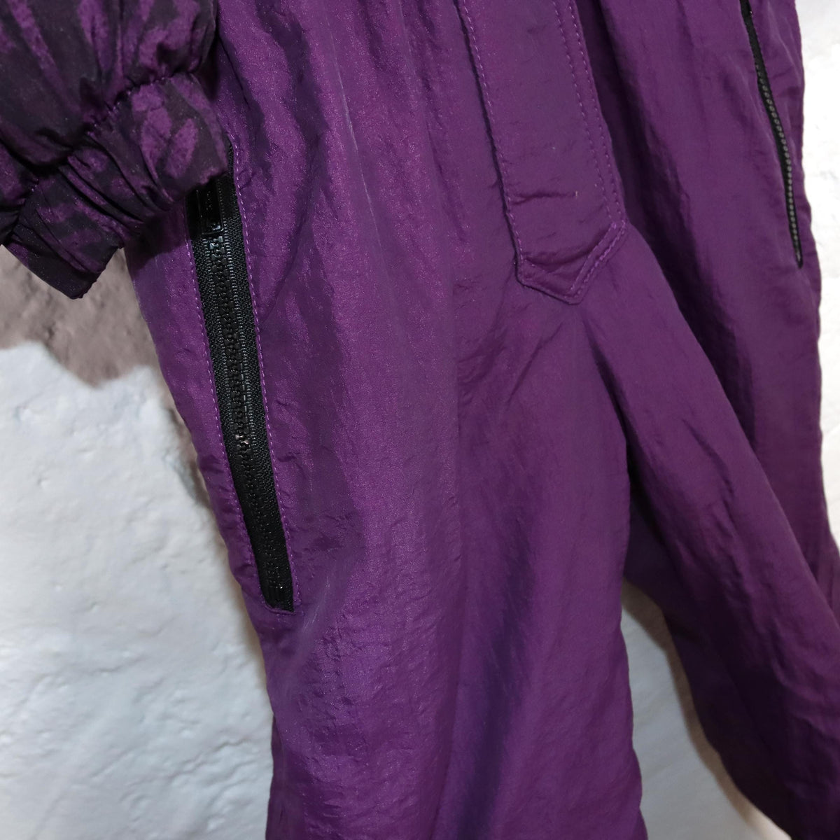 Vintage 80s 90s ASTROLABIO ski suit snowsuit purple crazy pattern 38