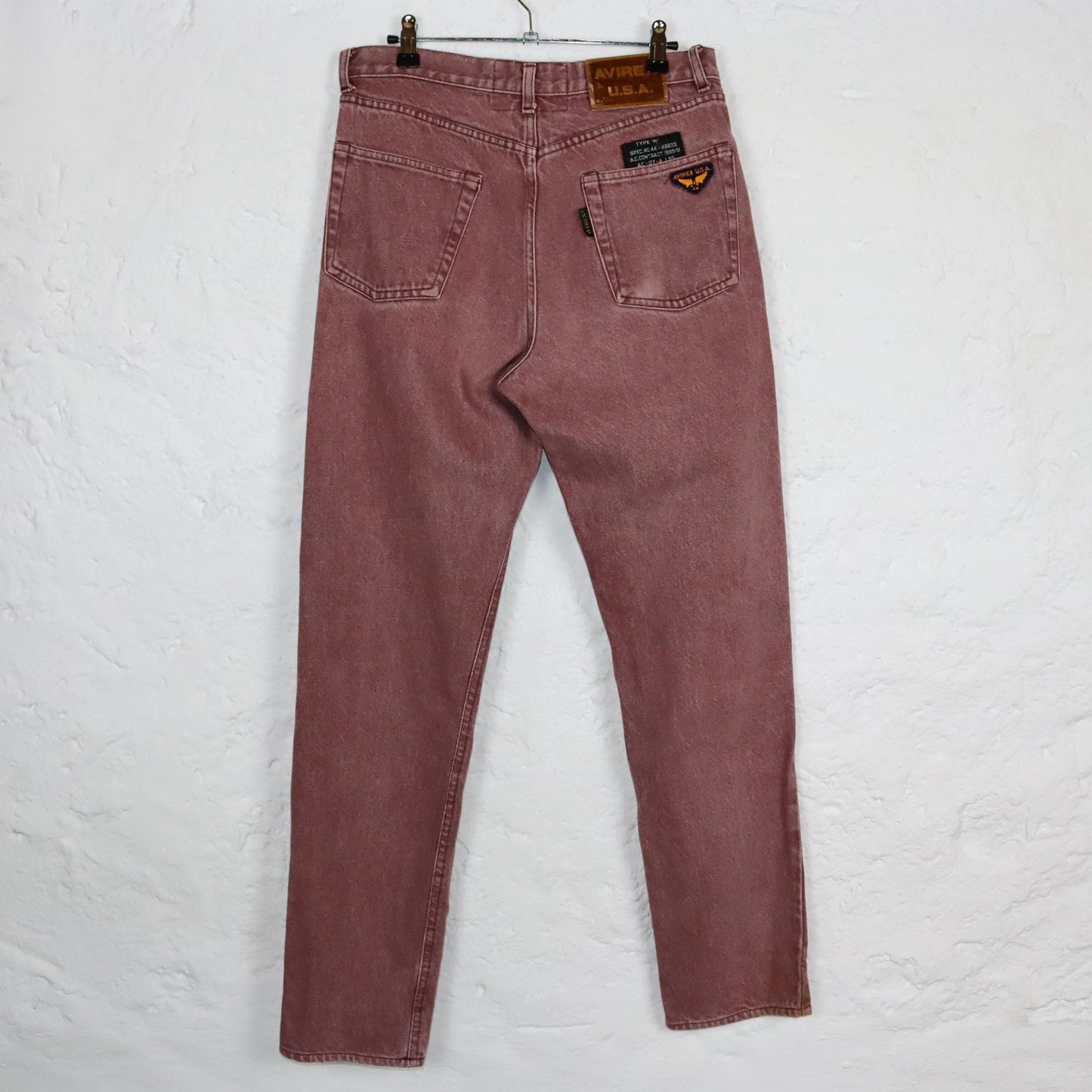 Vintage 80er 90er AVIREX Jeans Hose gerades Bein rot W31