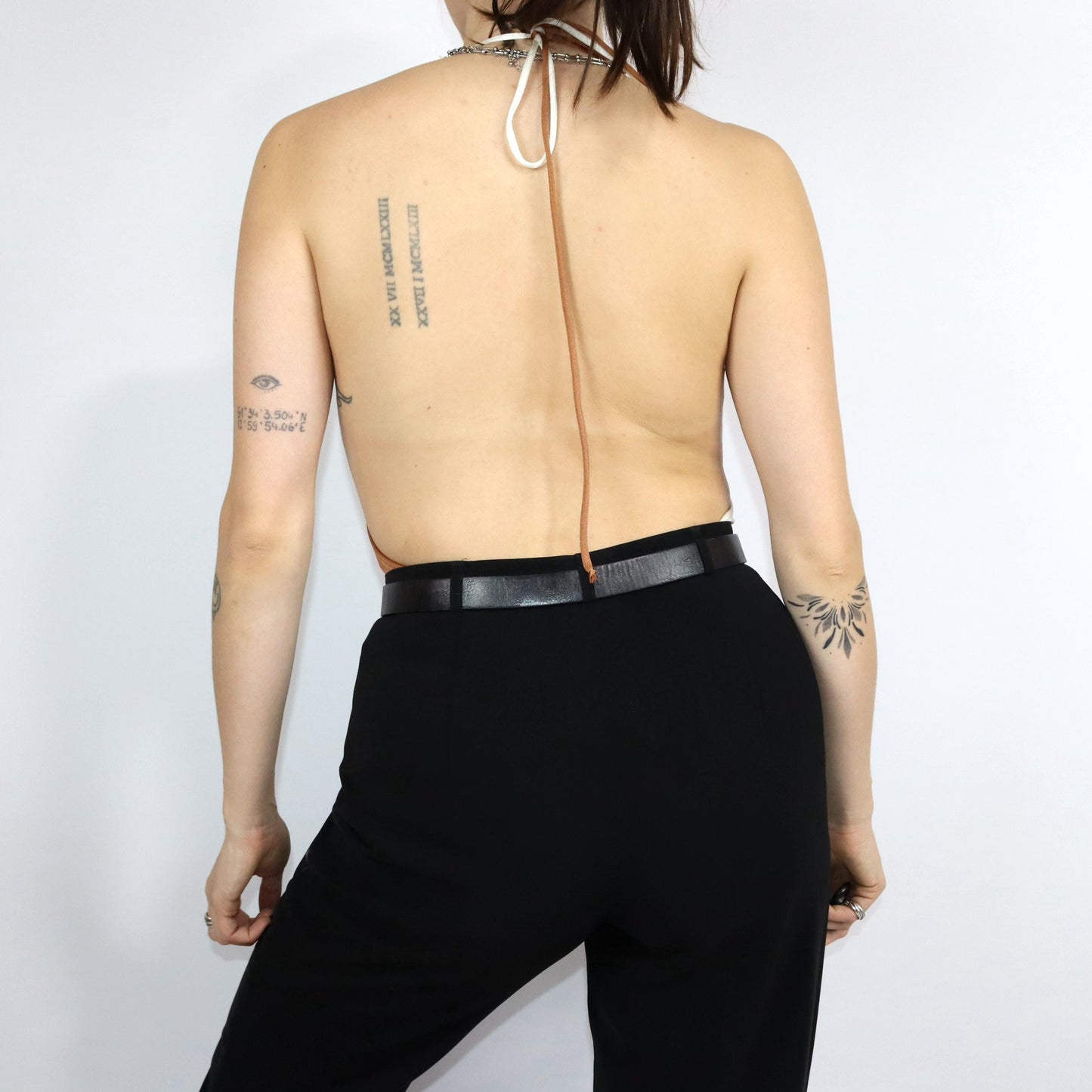 Vintage 80s 90s LYCRA bodysuit swimsuit white copper halter neck 36
