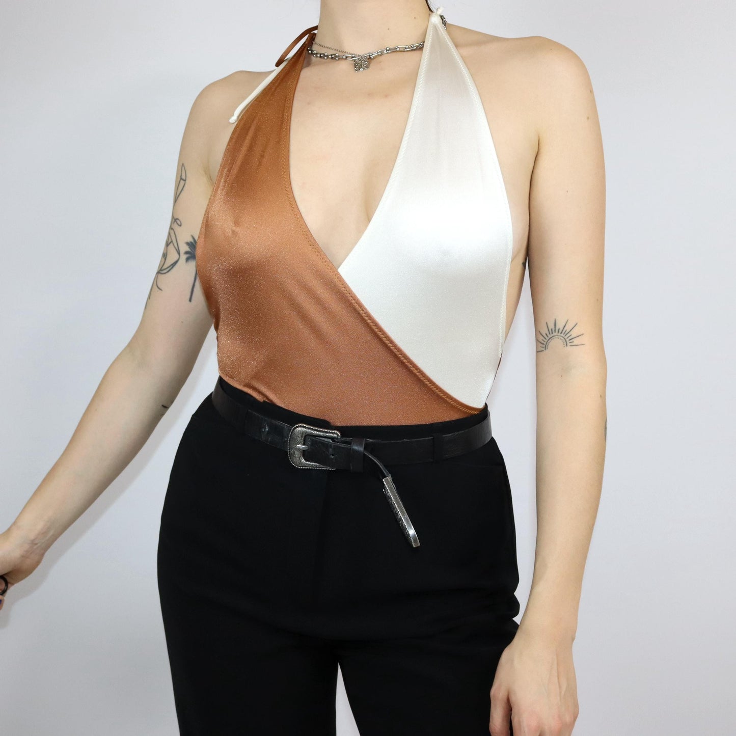 Vintage 80s 90s LYCRA bodysuit swimsuit white copper halter neck 36