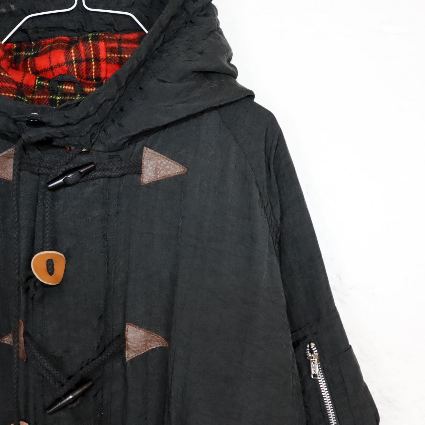 Vintage 80s 90s bomber jacket winter jacket black lightly lined inside checked hood L