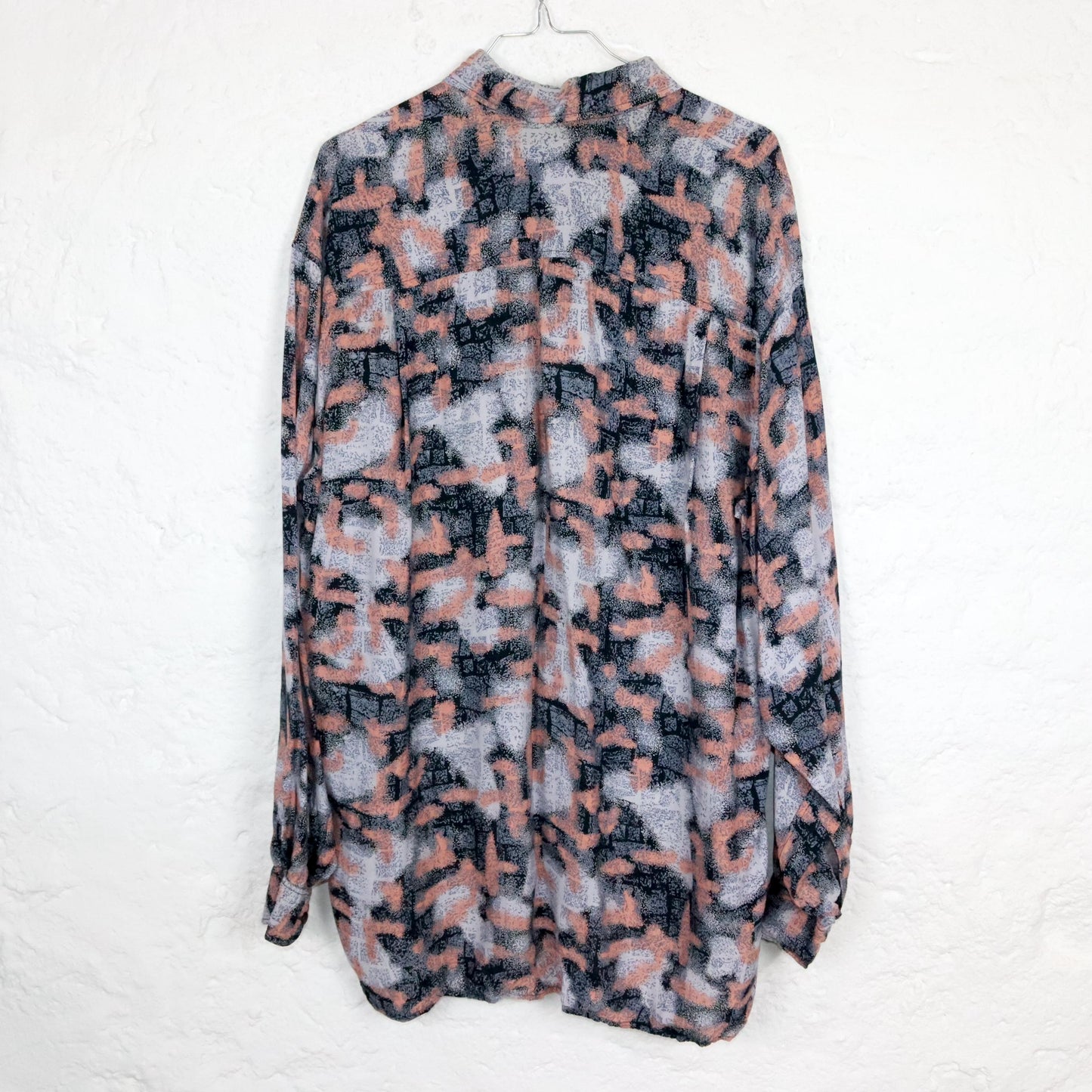 Vintage 80s 90s CASUAL WEAR shirt long sleeve crazy pattern viscose apricot black light blue L