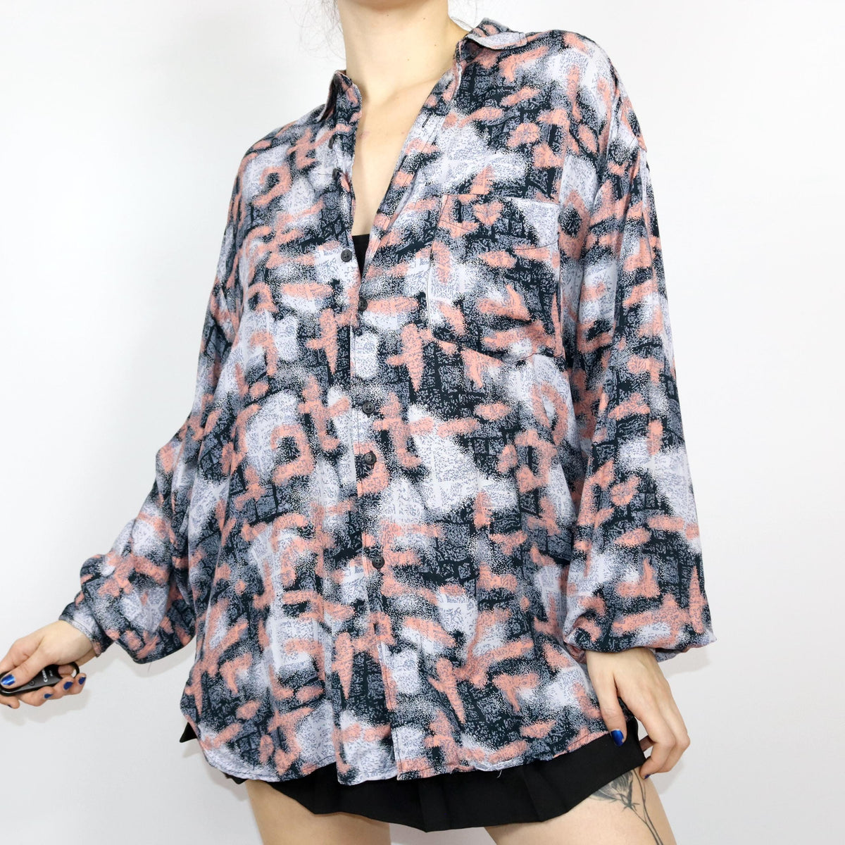 Vintage 80s 90s CASUAL WEAR shirt long sleeve crazy pattern viscose apricot black light blue L