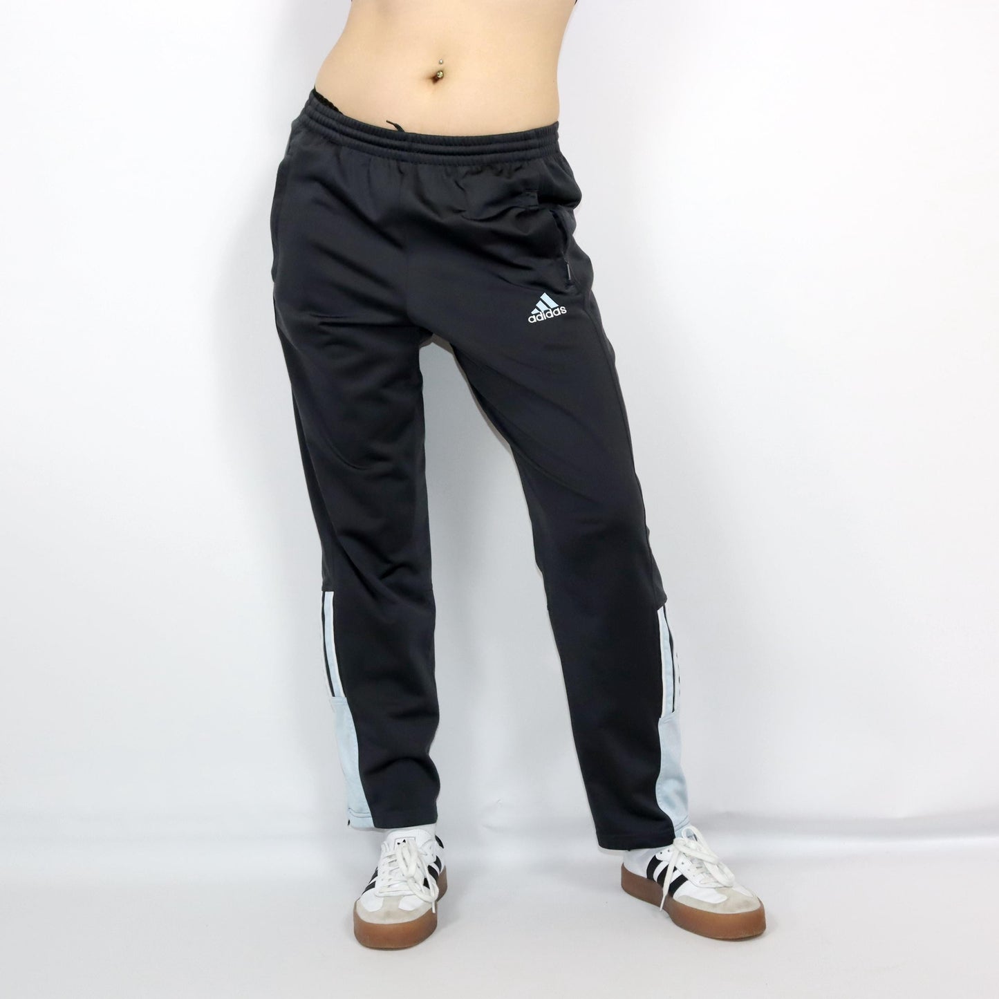 Vintage 80er 90er ADIDAS Jogginghose Trainingshose schwarz hellblau M