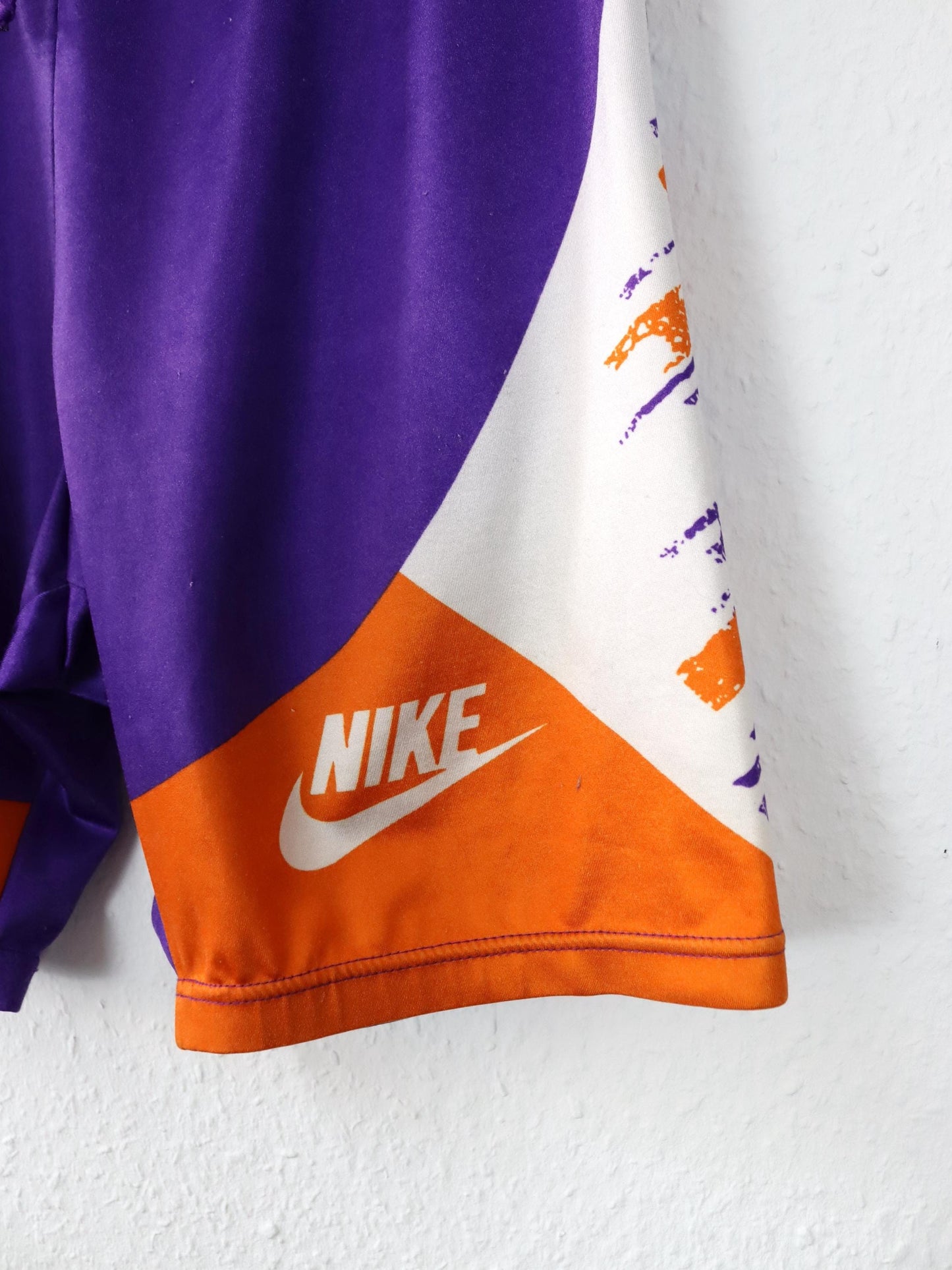 Vintage 80er 90er NIKE Radlershorts Leggings kurz crazy pattern glänzend orange lila M/L