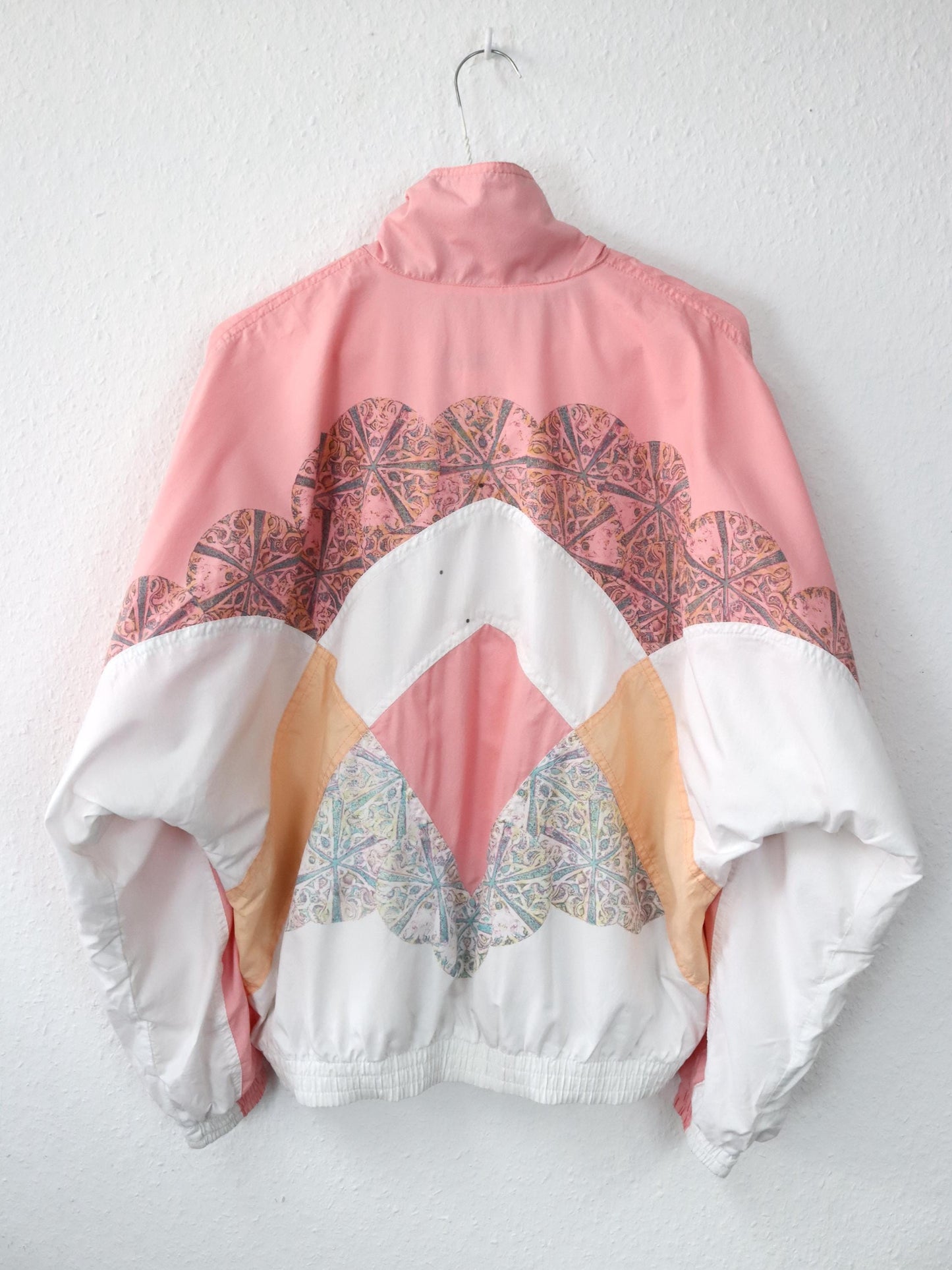 Vintage 80s 90s ELLESSE tracksuit jacket stand-up collar crazy pattern pastel pink 38
