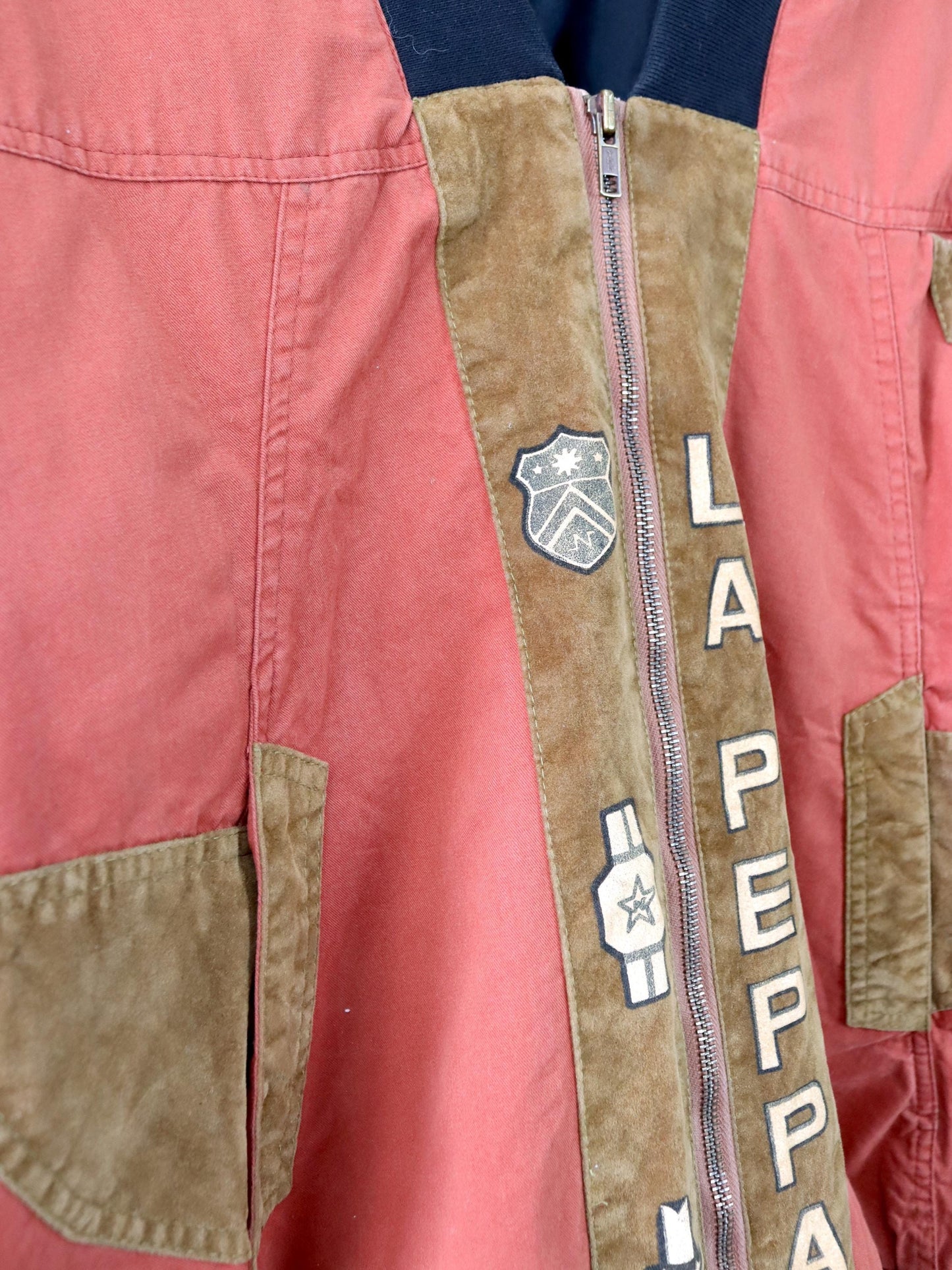 Vintage 80s 90s LA PEPPA bomber jacket shoulder pads print L