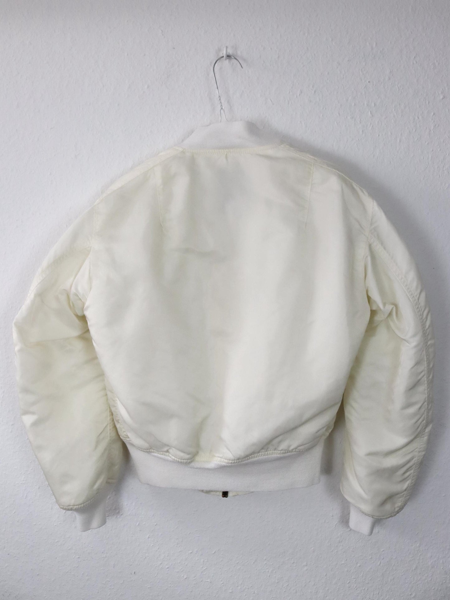 Vintage 80s 90s ALPHA INDUSTRIES bomber jacket lightly lined white Made in USA S