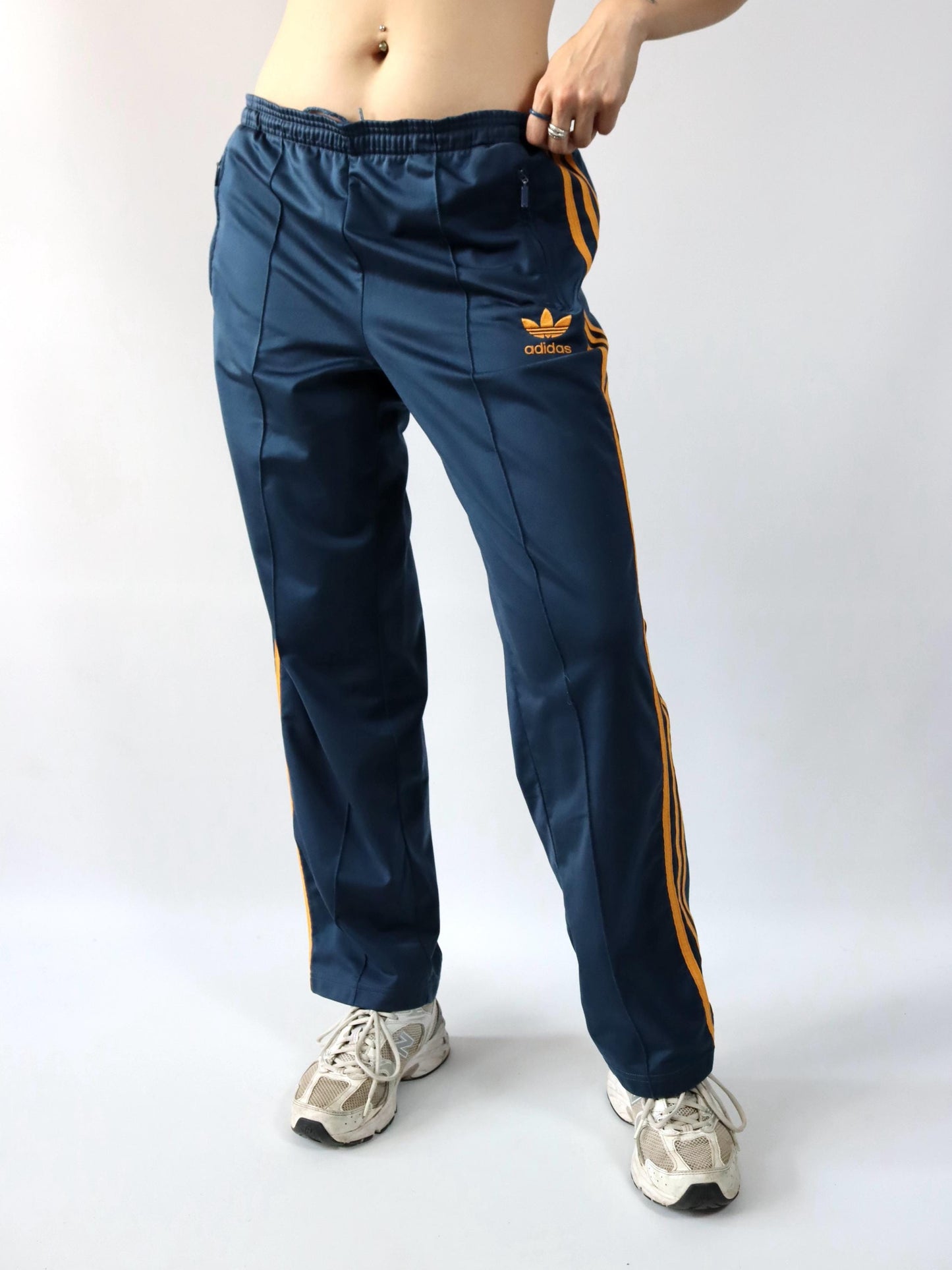 Vintage 80s 90s ADIDAS jogging pants training pants dark blue orange D5 M