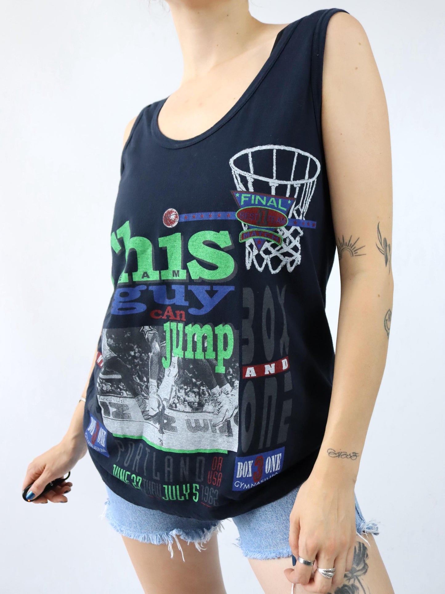 Vintage 80s 90s GYMNASIUM tank top print black colorful L