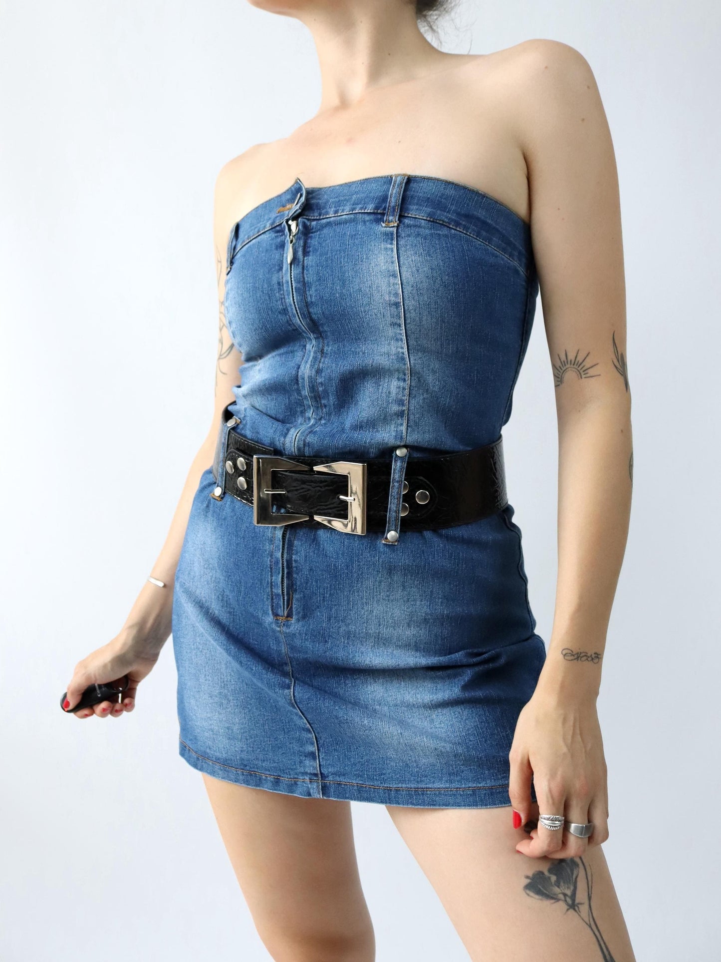 Vintage 90er 00er Y2K FISHBONE Jeanskleid Minikleid Denim Reißverschluss Schulterfrei S