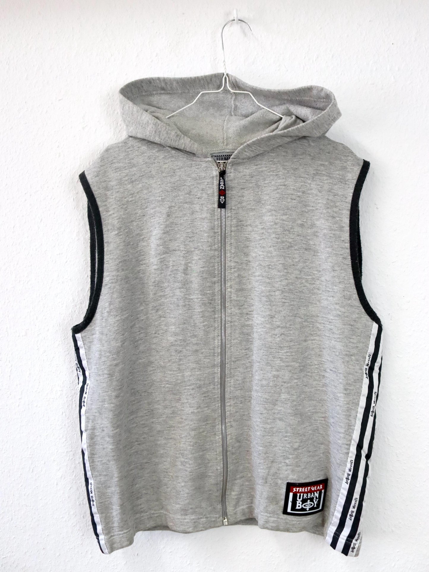 Vintage 80er 90er URBAN BOY Weste Sweatweste grau Backprint Kapuze L