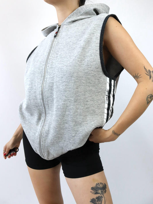 Vintage 80er 90er URBAN BOY Weste Sweatweste grau Backprint Kapuze L