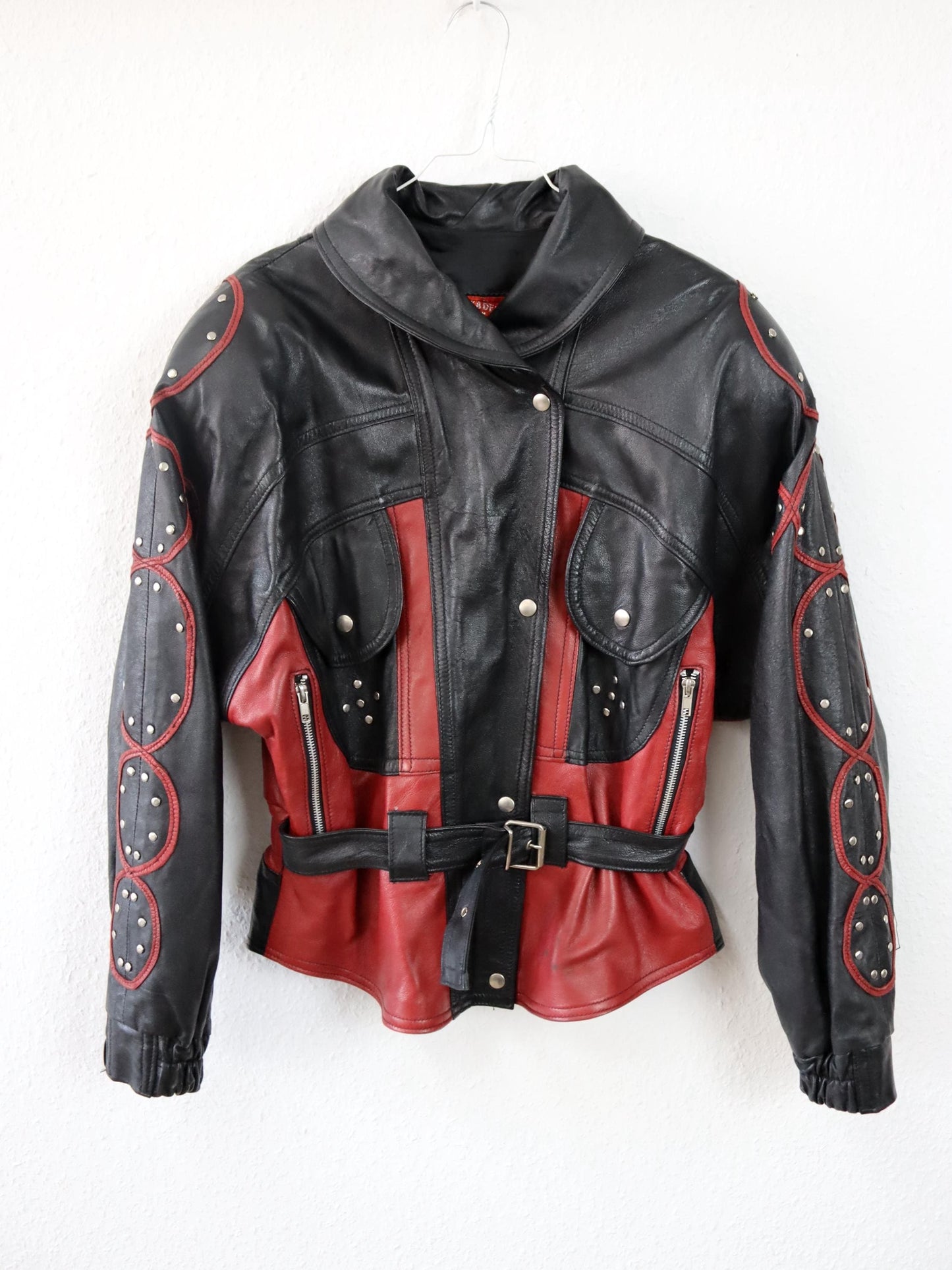 Vintage 80s 90s ALASKABEAR leather jacket rivets black red shoulder pads M