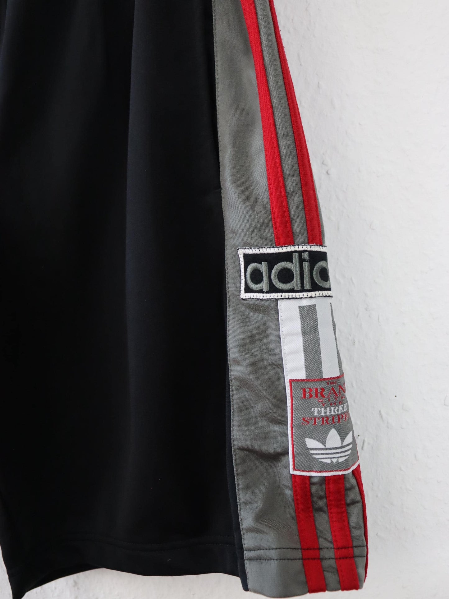 Vintage 70er 80er ADIDAS Adibreak kurze Hose Shorts schwarz rot grau D6 M