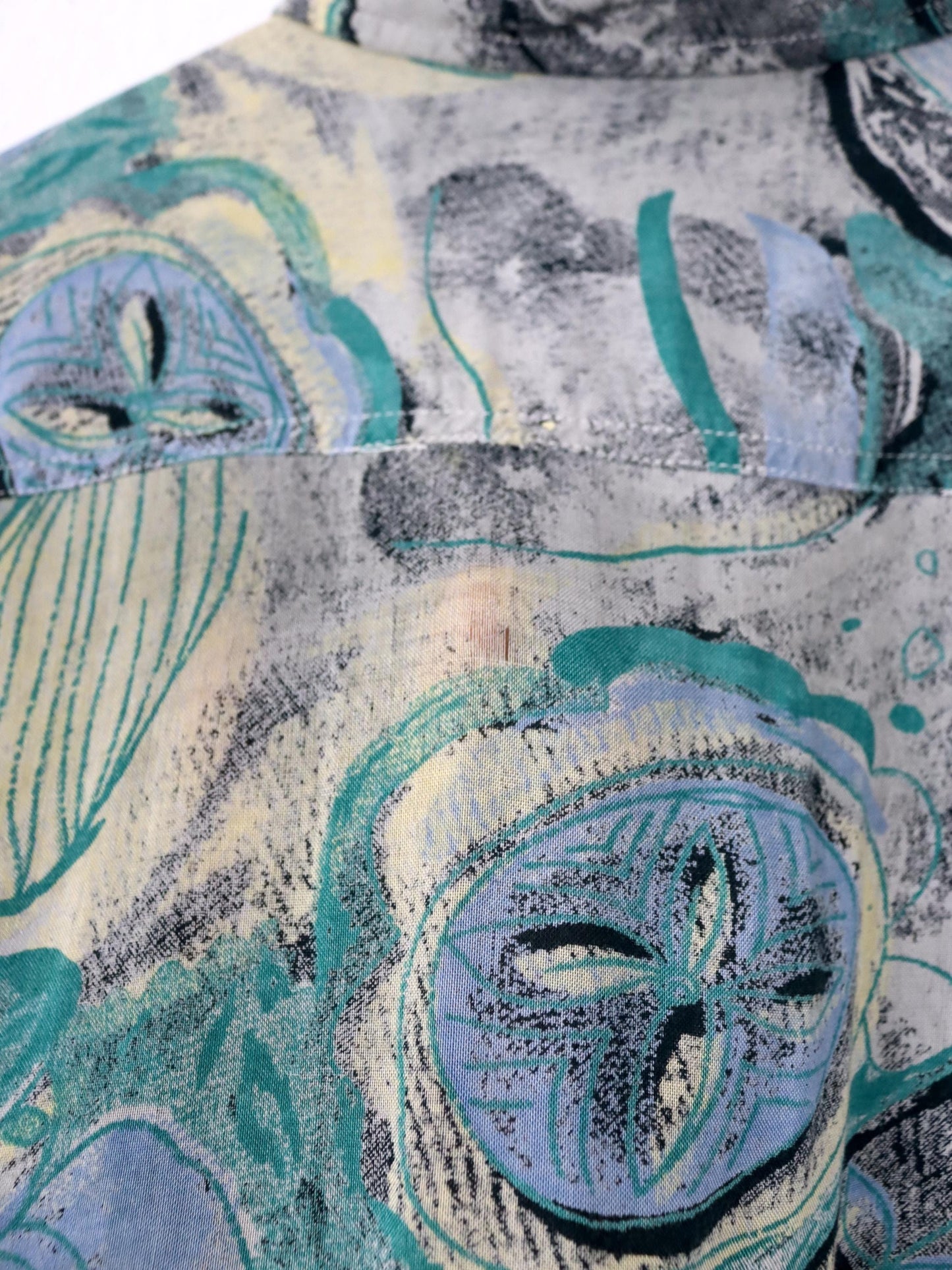 Vintage 80er 90er COMPANY Hemd Kurzarm Crazy Pattern grau schwarz blau grün gelb L