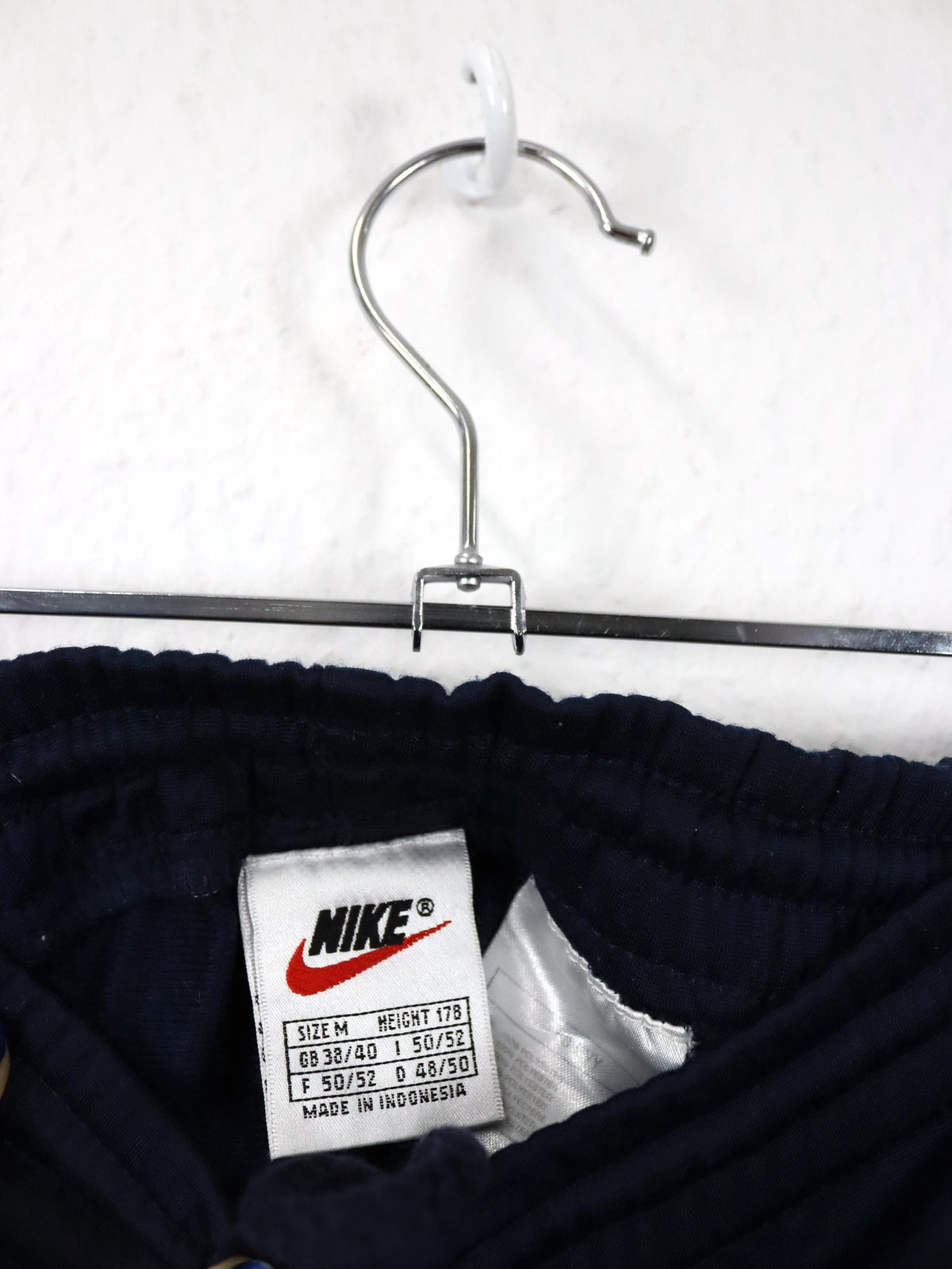 Vintage 80s 90s NIKE Tracksuit Bottoms Jogging Bottoms dark blue M/L