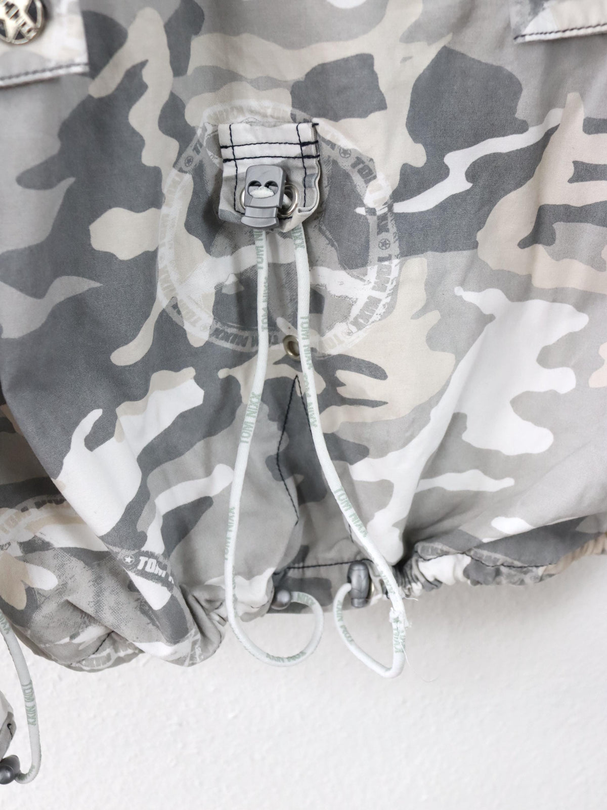 Vintage 90er 00er Y2k TOM NIXX Windbreaker Überziehjacke Jacke Camouflage Designer Berlin XXL