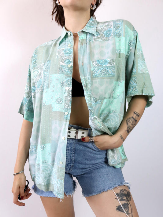 Vintage 80er 90er Hemd kurzarm crazy pattern hellblau M