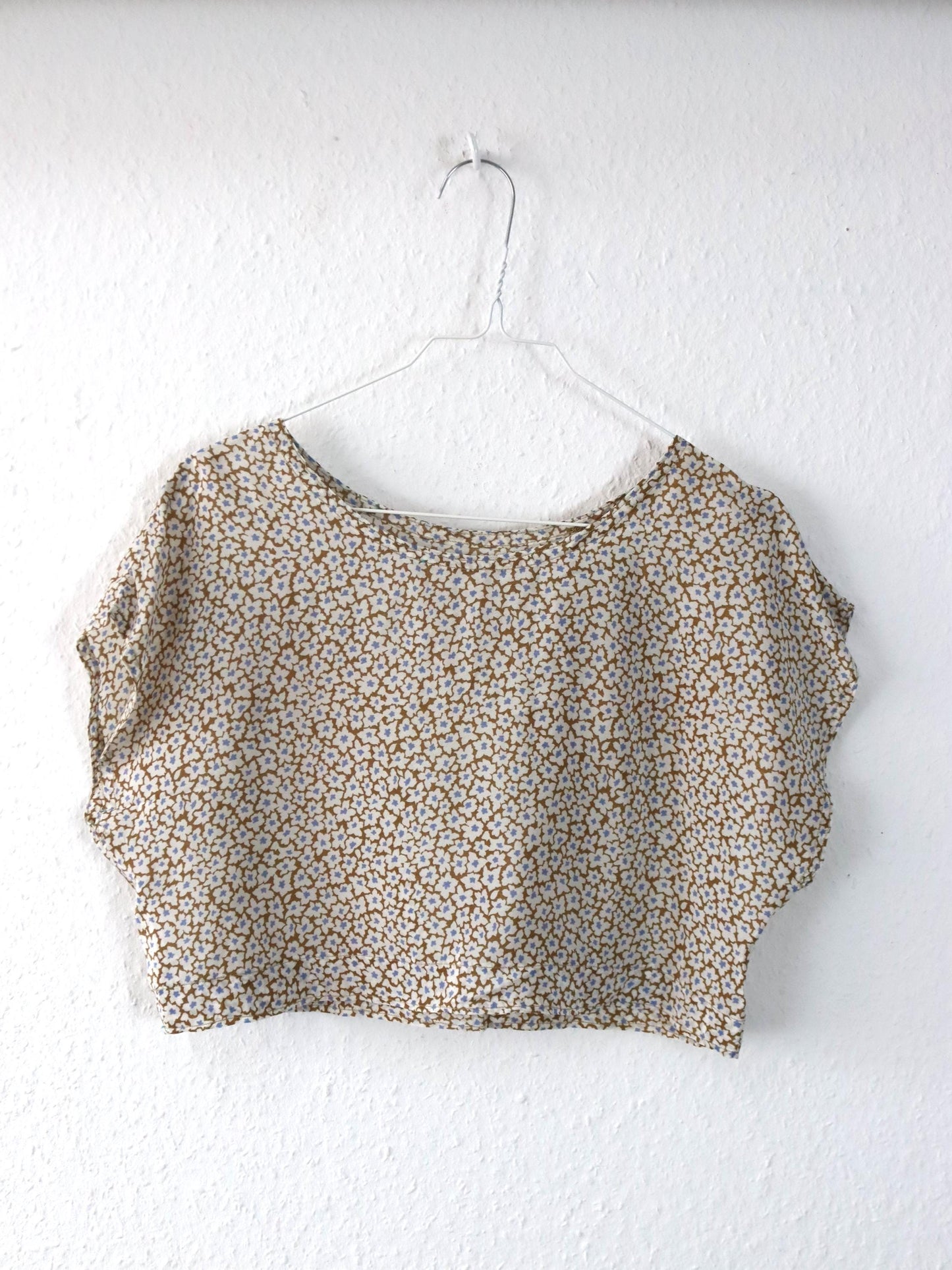 Vintage 80er 90er Bluse kurzarm Crop Blumenmuster Seidentop cremeweiß S