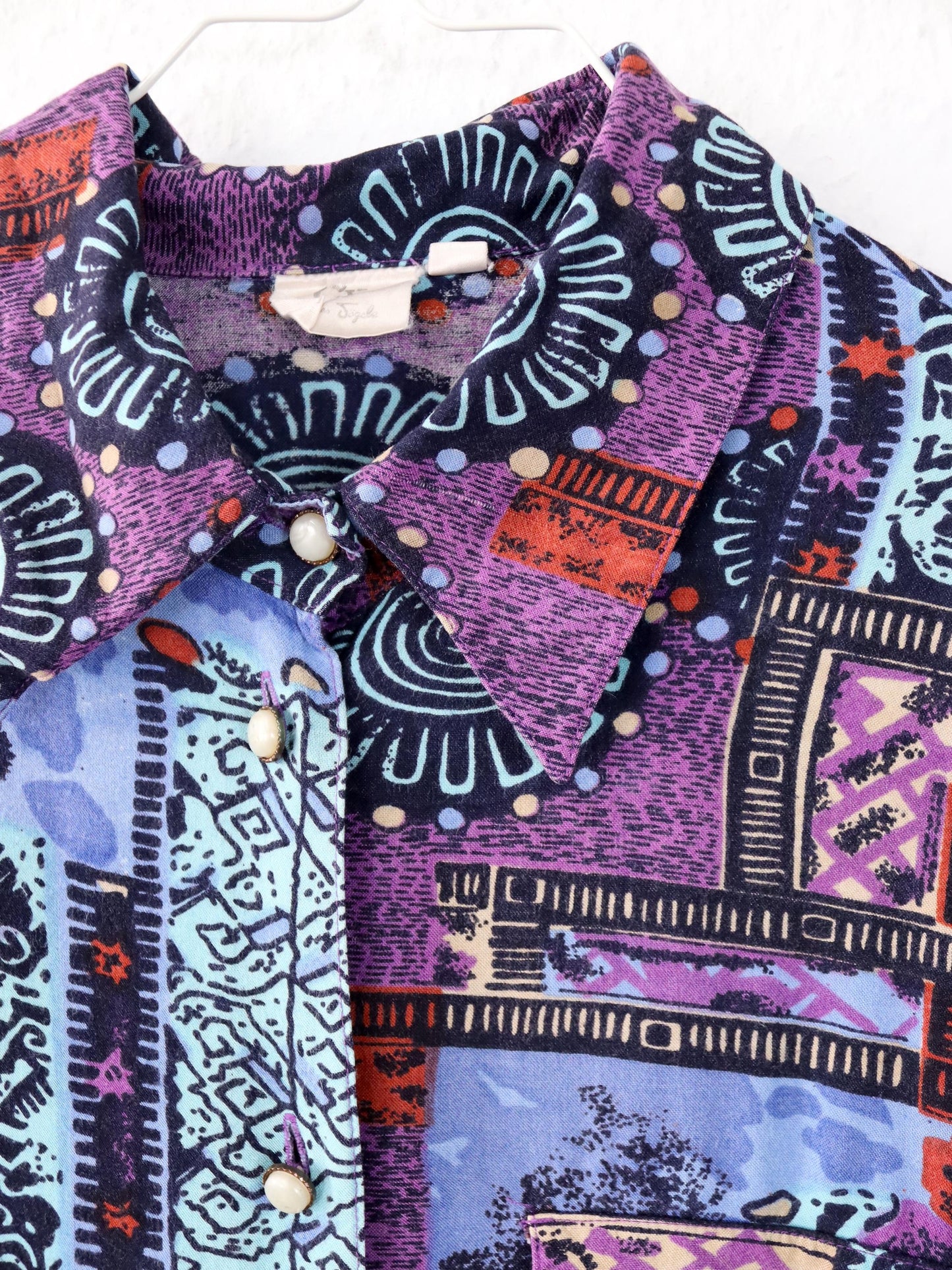 Vintage 80er 90er CV Bluse langarm crazy pattern Lila blau Viskose 42
