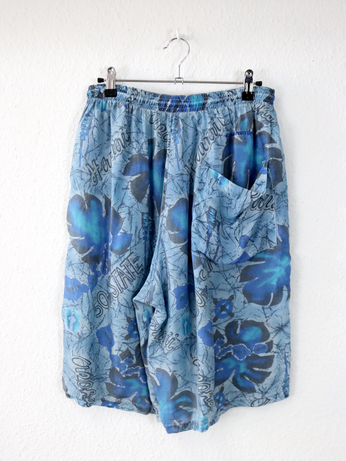 Vintage 80er 90er TAVERNITI Seidenshorts kurze Hose crazy pattern blau 40