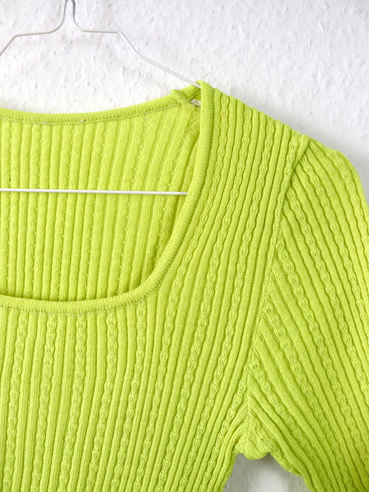 Vintage 70er 80er Top Shirt Strick kurzarm Rüschen gelb neon U-Boot Ausschnitt M
