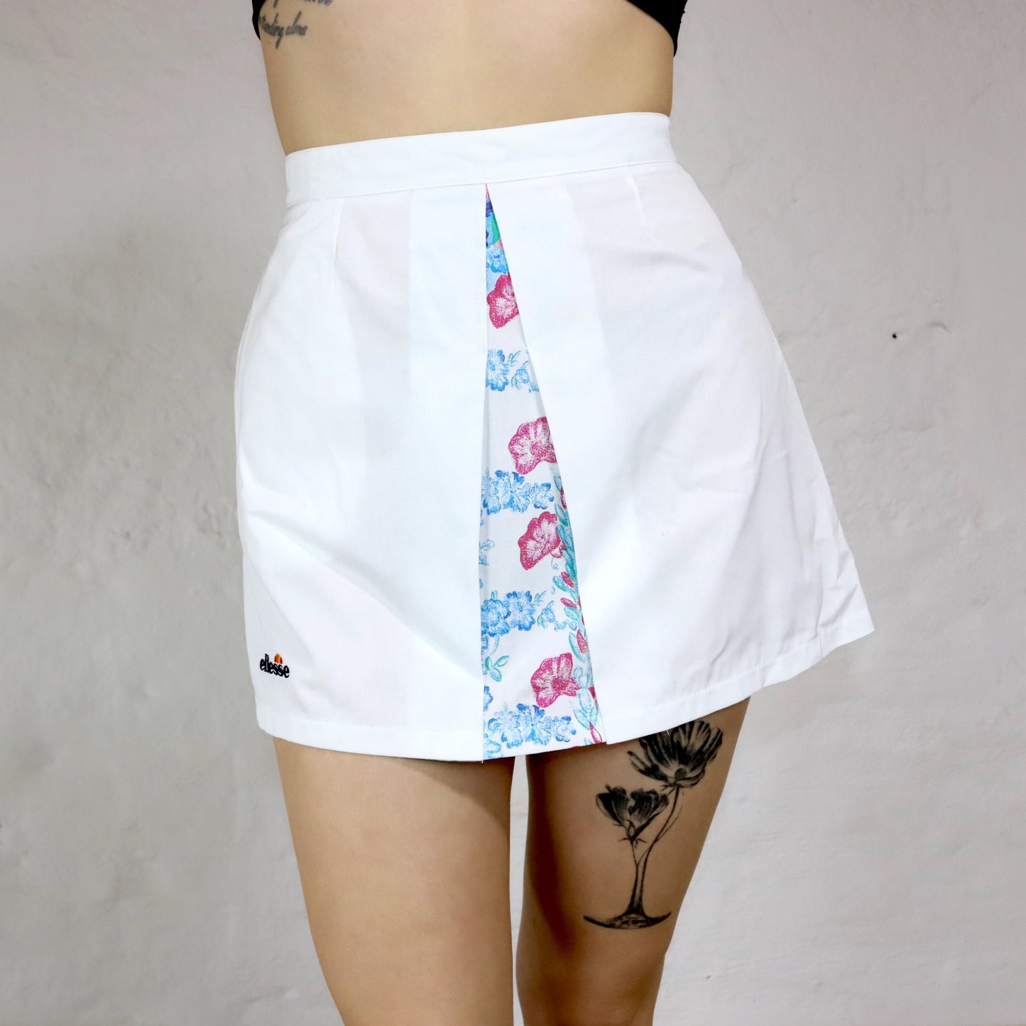 Vintage tennis skirt white crazy pattern deadstock ELLESSE S