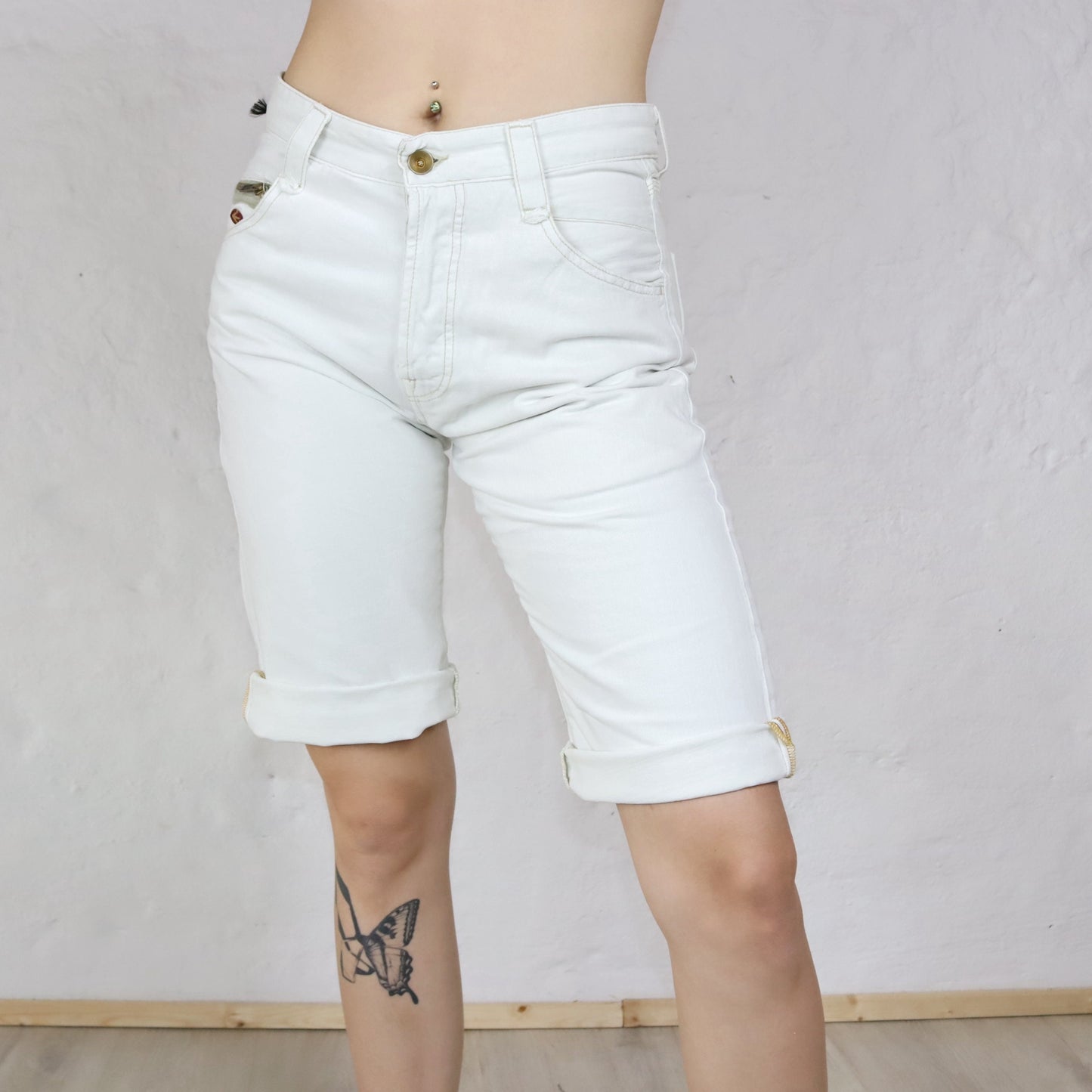 Vintage Y2K Energy Shorts Jeans White Deadstock W29