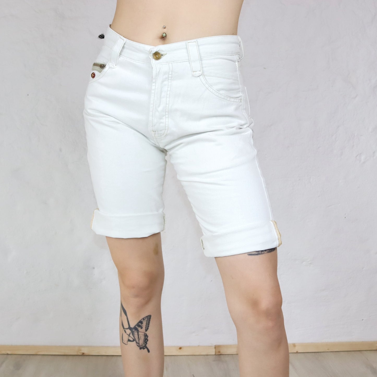 Vintage Y2K Energy Shorts Jeans White Deadstock W29