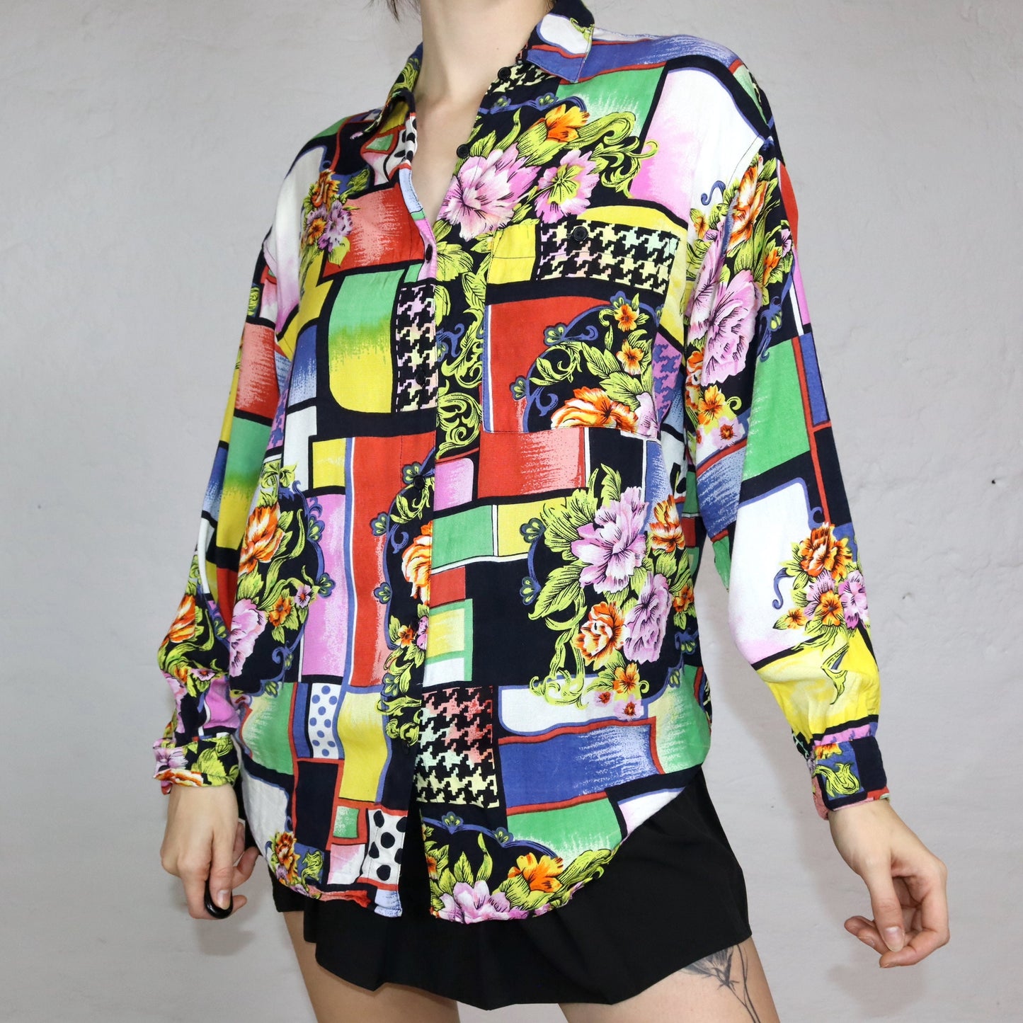 Vintage 80s 90s blouse viscose long sleeve crazy pattern colorful baroque M