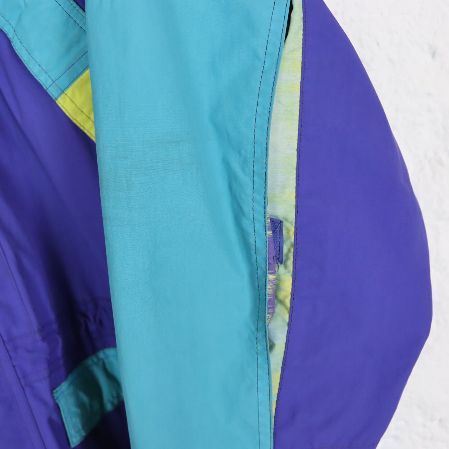 Vintage 80er 90er ADIDAS Trekking Jacke Windbreaker Parka Lila türkis gelb Stehkragen crazy pattern 50 L